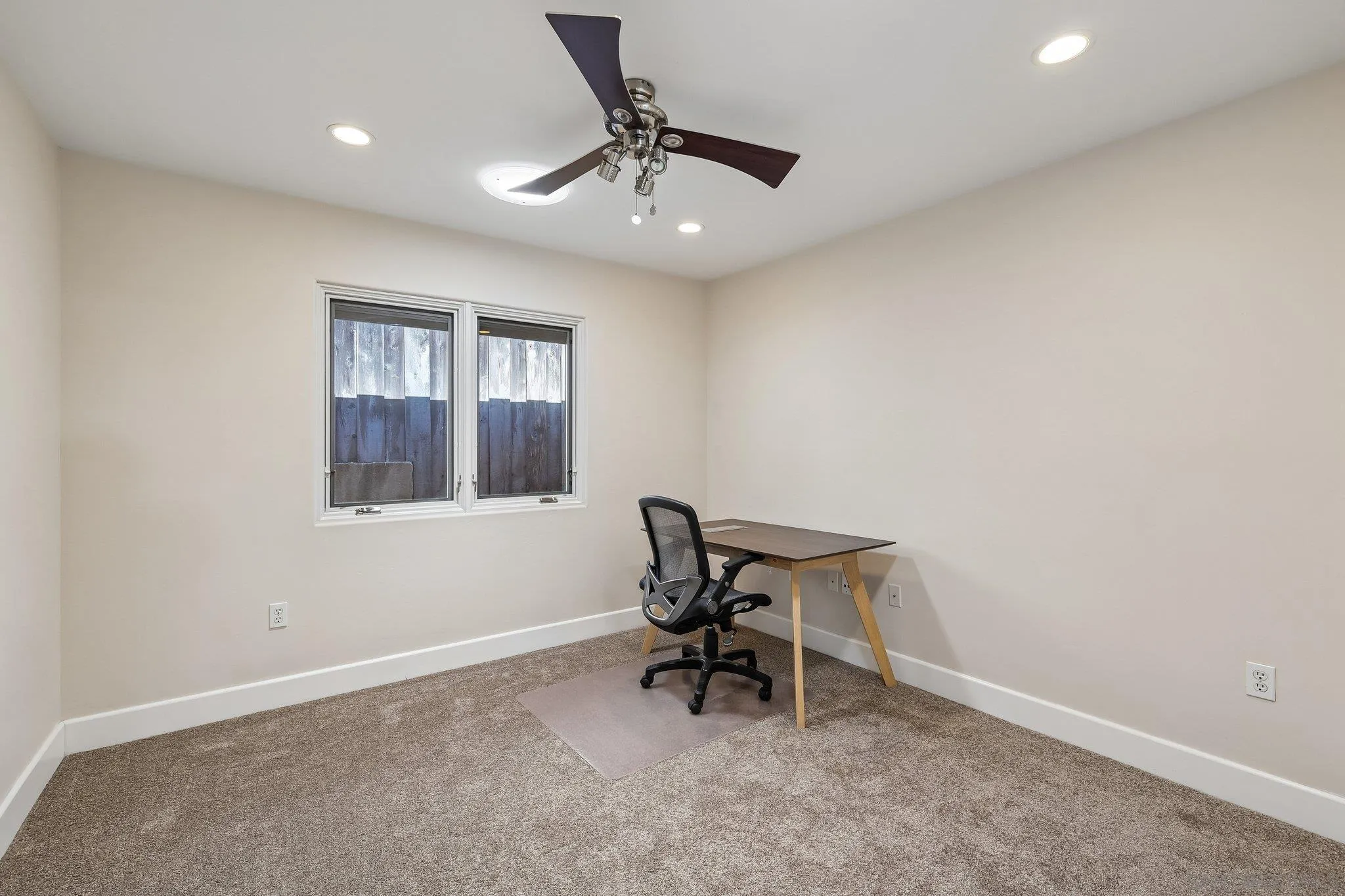 https://cdn.realtyfeed.com/cdn/127/260014759/630fbcf3deebaa4895e3b82bf53d933e.webp