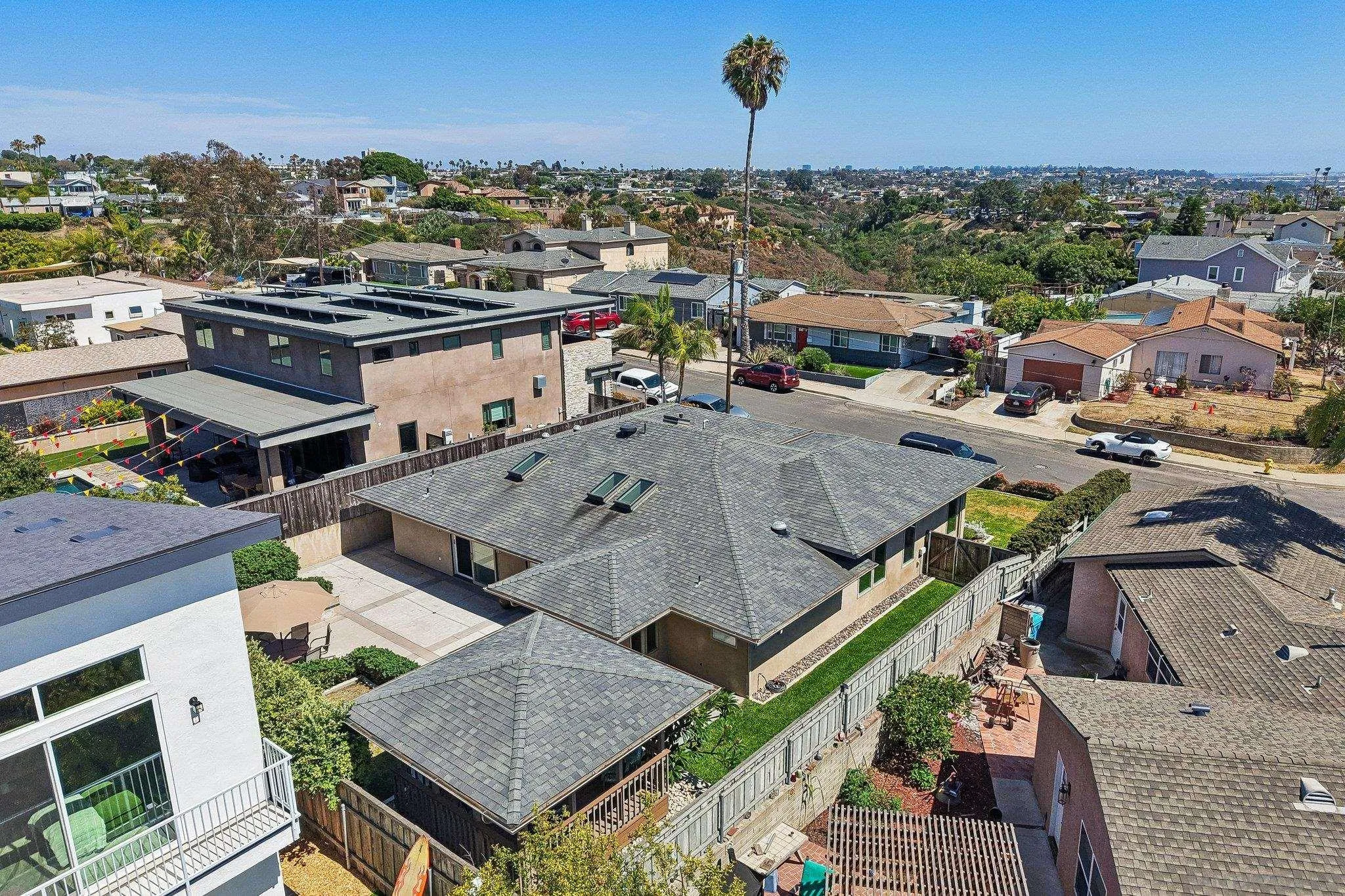 https://cdn.realtyfeed.com/cdn/127/260014759/74984e2c5b1665613d191789d811b4e6.webp