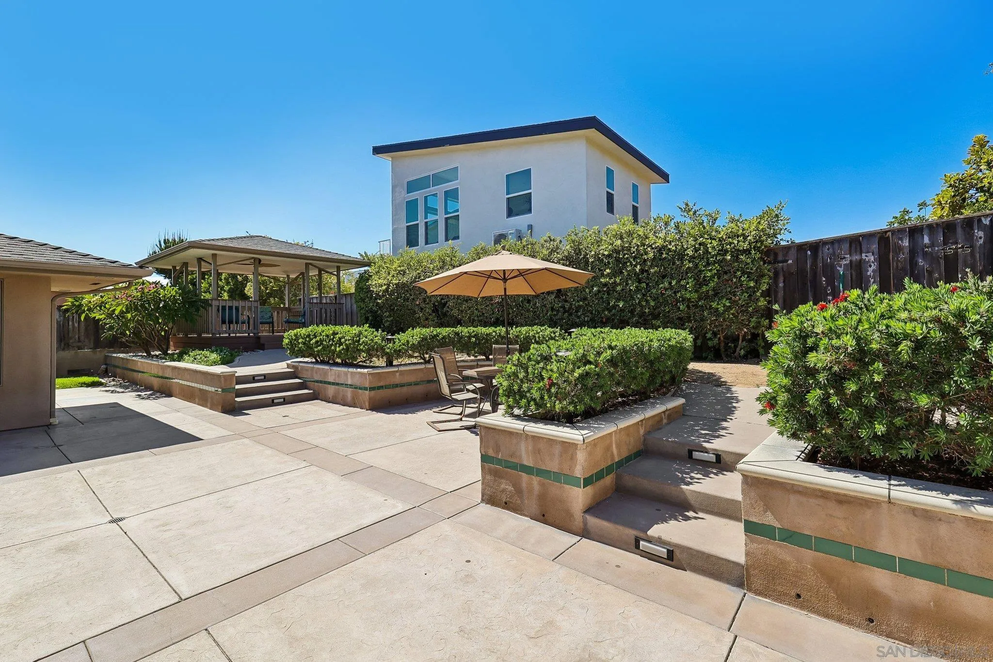 https://cdn.realtyfeed.com/cdn/127/260014759/7fc0b270c5a747dd30ac45a29c7064c9.webp
