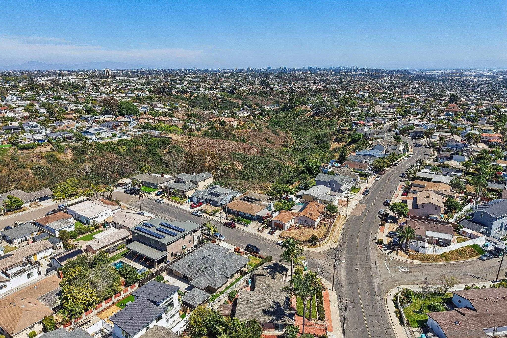 https://cdn.realtyfeed.com/cdn/127/260014759/b6dd4a61be2a7a642000941209e2ab15.webp