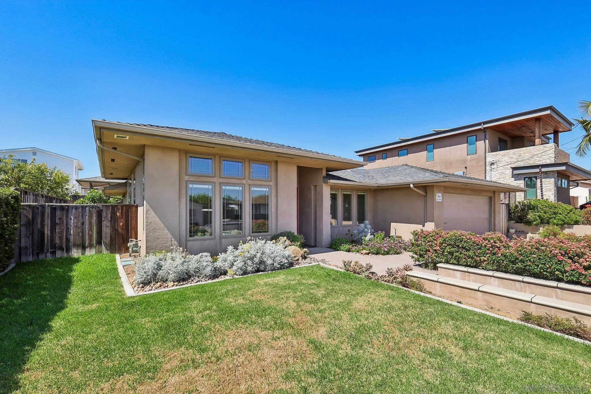https://cdn.realtyfeed.com/cdn/127/260014759/c19ae4bac593706a3956b75d0ae20fc8.webp
