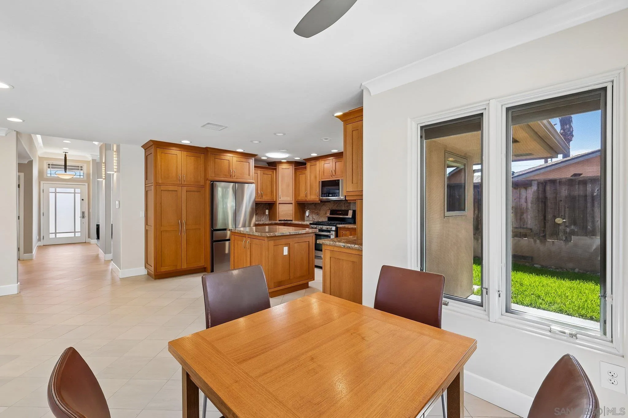 https://cdn.realtyfeed.com/cdn/127/260014759/cbca0f770bf38f0eea4fb534651c8d48.webp