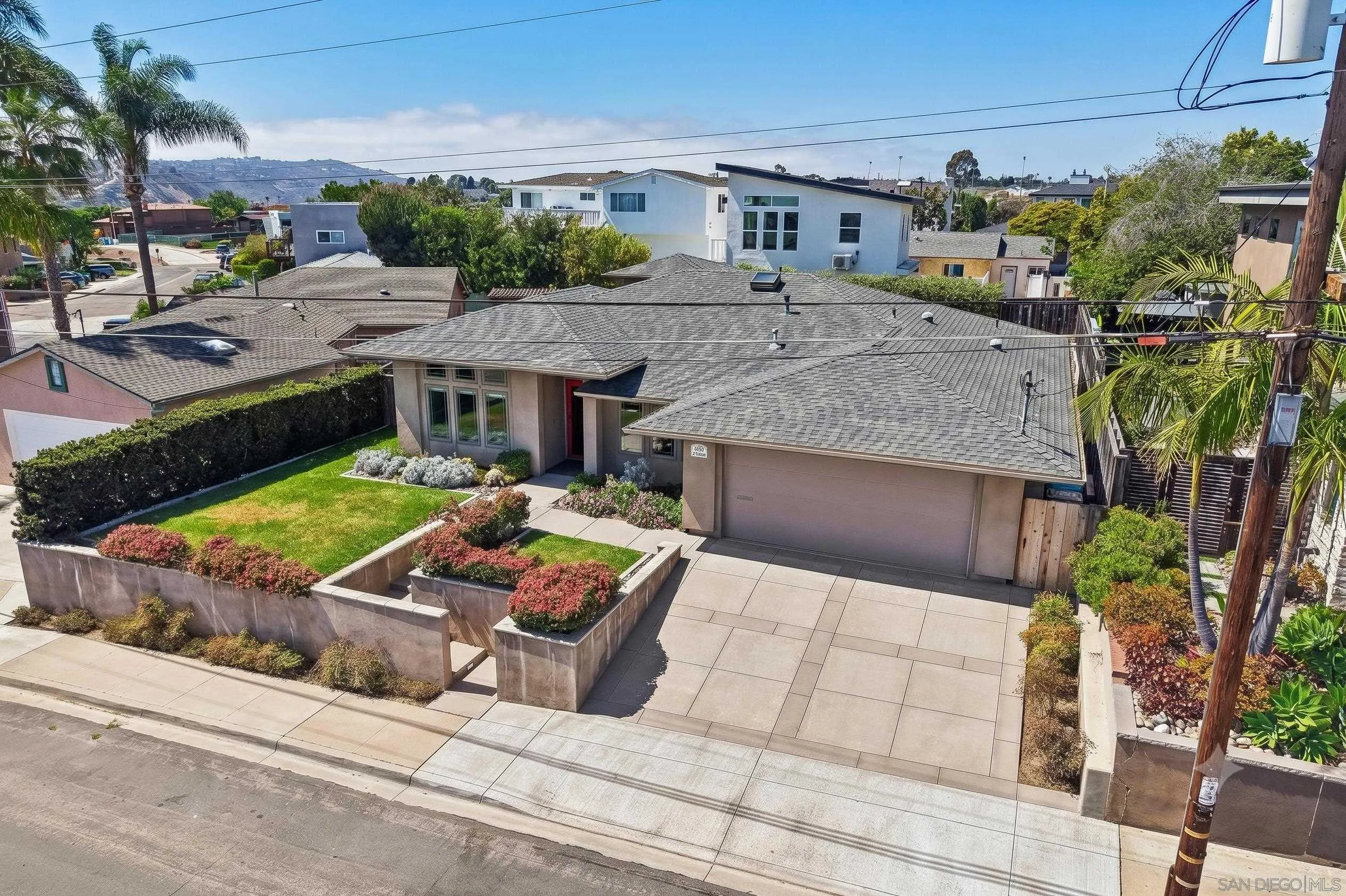 https://cdn.realtyfeed.com/cdn/127/260014759/ed62e23bf6835b895d88c100d50f4754.webp