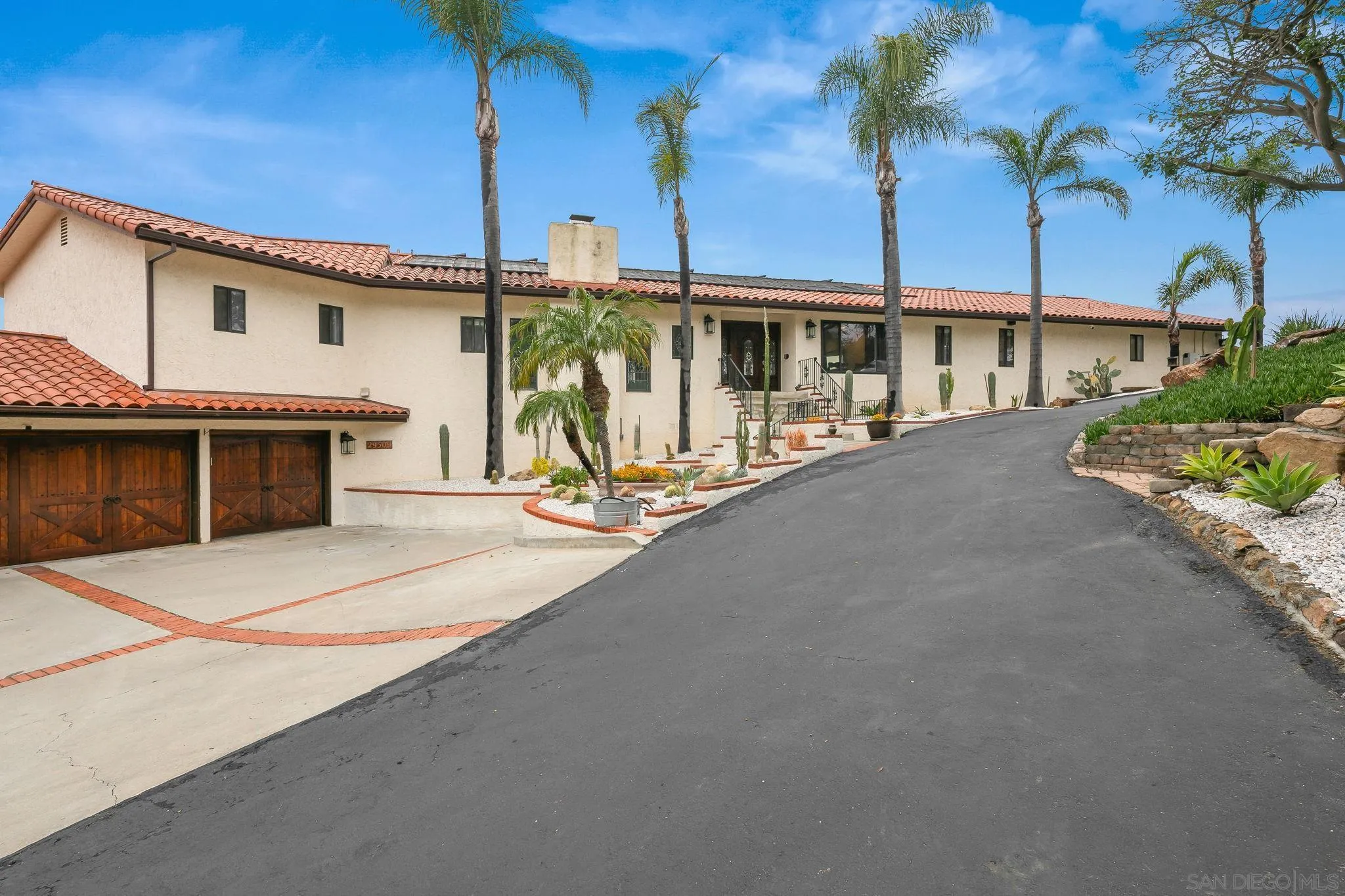 https://cdn.realtyfeed.com/cdn/127/260014761/a3b17c59e04142907e30c43a8f79874e.webp