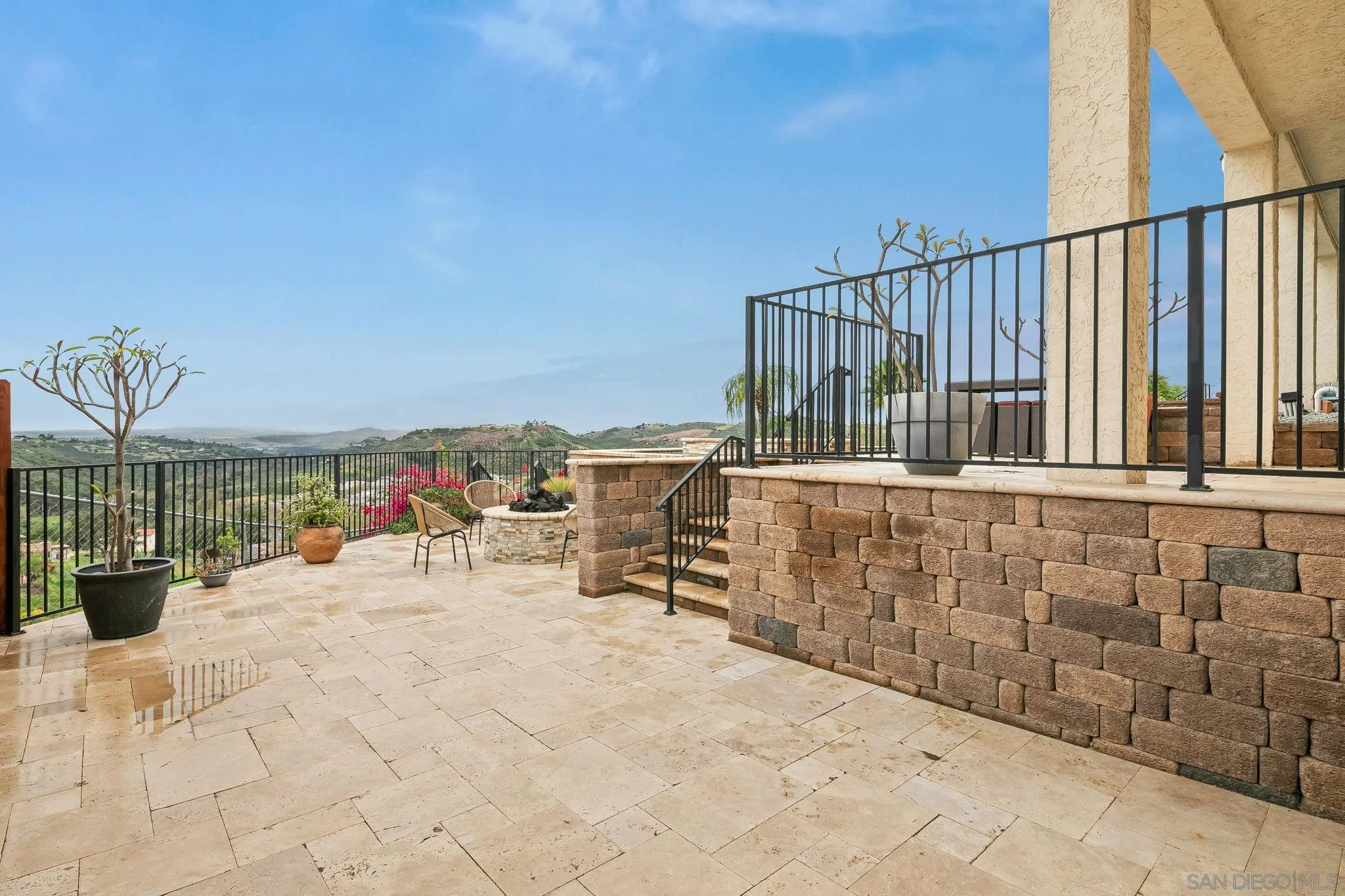 https://cdn.realtyfeed.com/cdn/127/260014761/ff6f6640c9299dd72ebc3ba19fe7aad5.webp