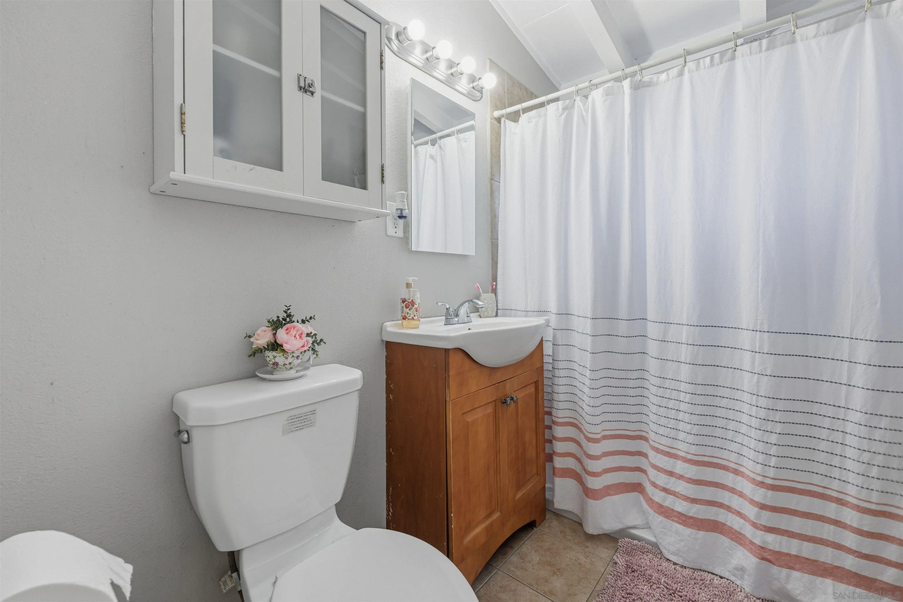 https://cdn.realtyfeed.com/cdn/127/260014770/2e2822abd5c40a4a8c6ca58dcb671def.webp