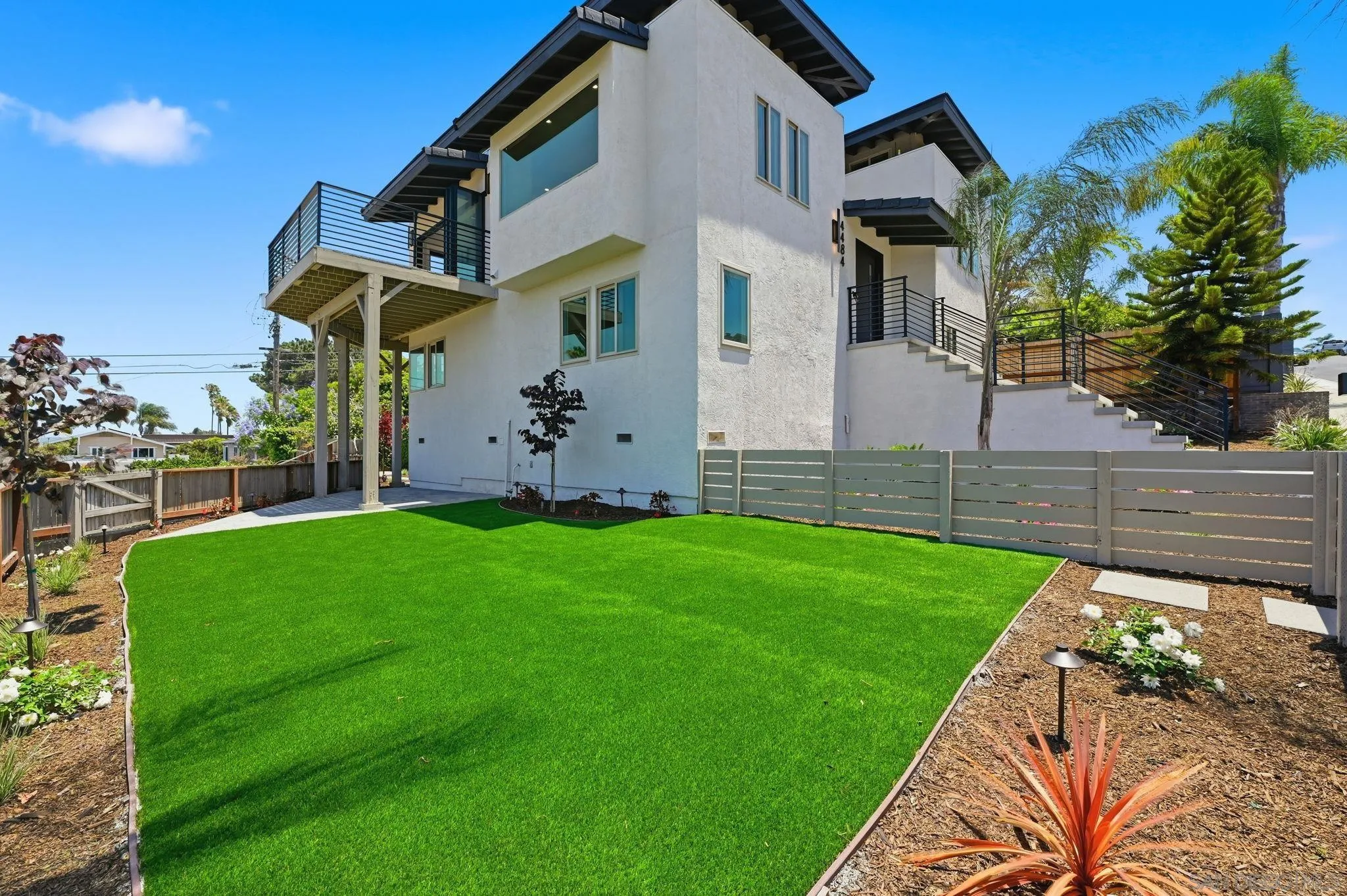 https://cdn.realtyfeed.com/cdn/127/260014774/1b5ec369f30d3d9cd125df78587989f9.webp