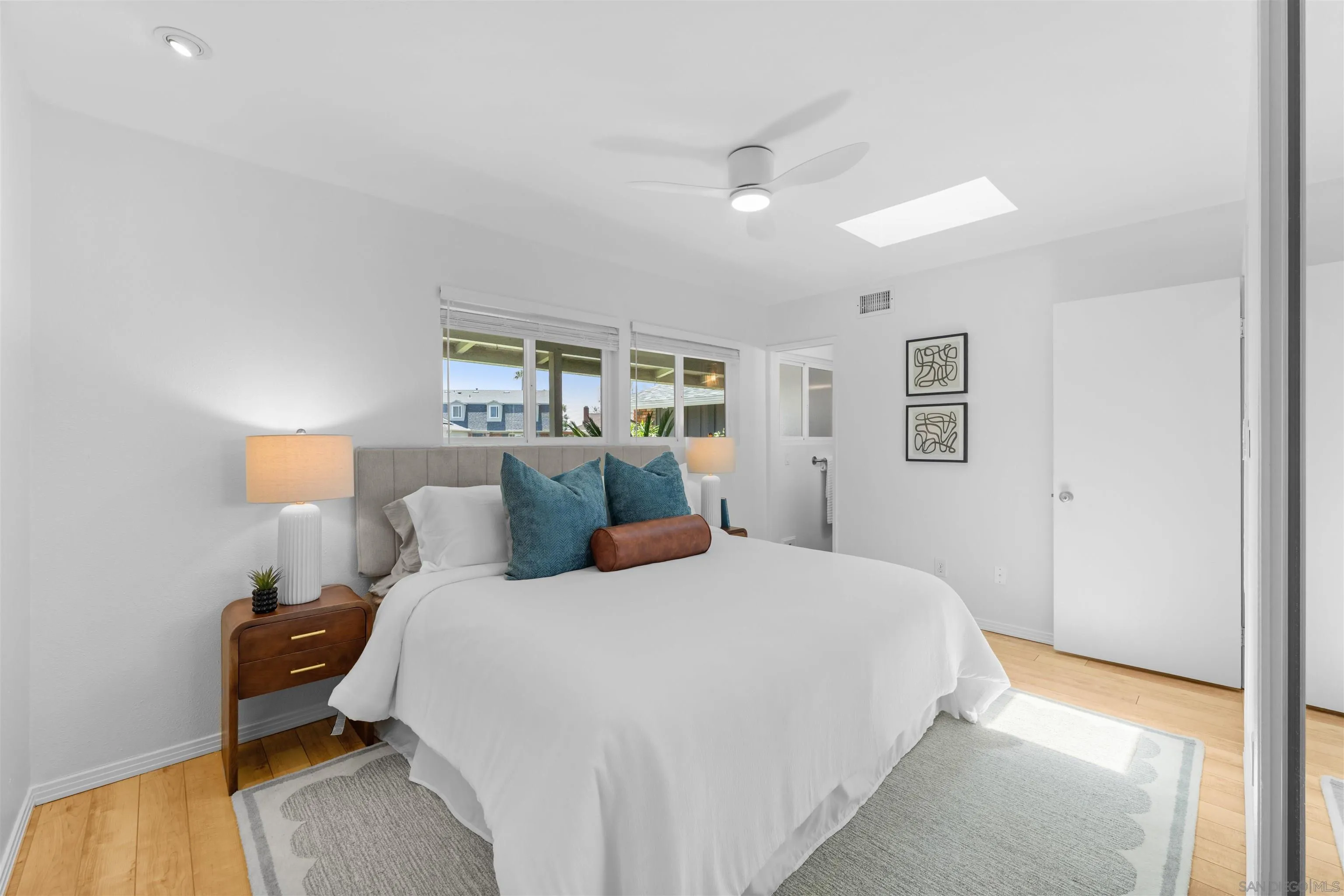 https://cdn.realtyfeed.com/cdn/127/260014779/5917474c6a8ca934968a627b030a4109.webp
