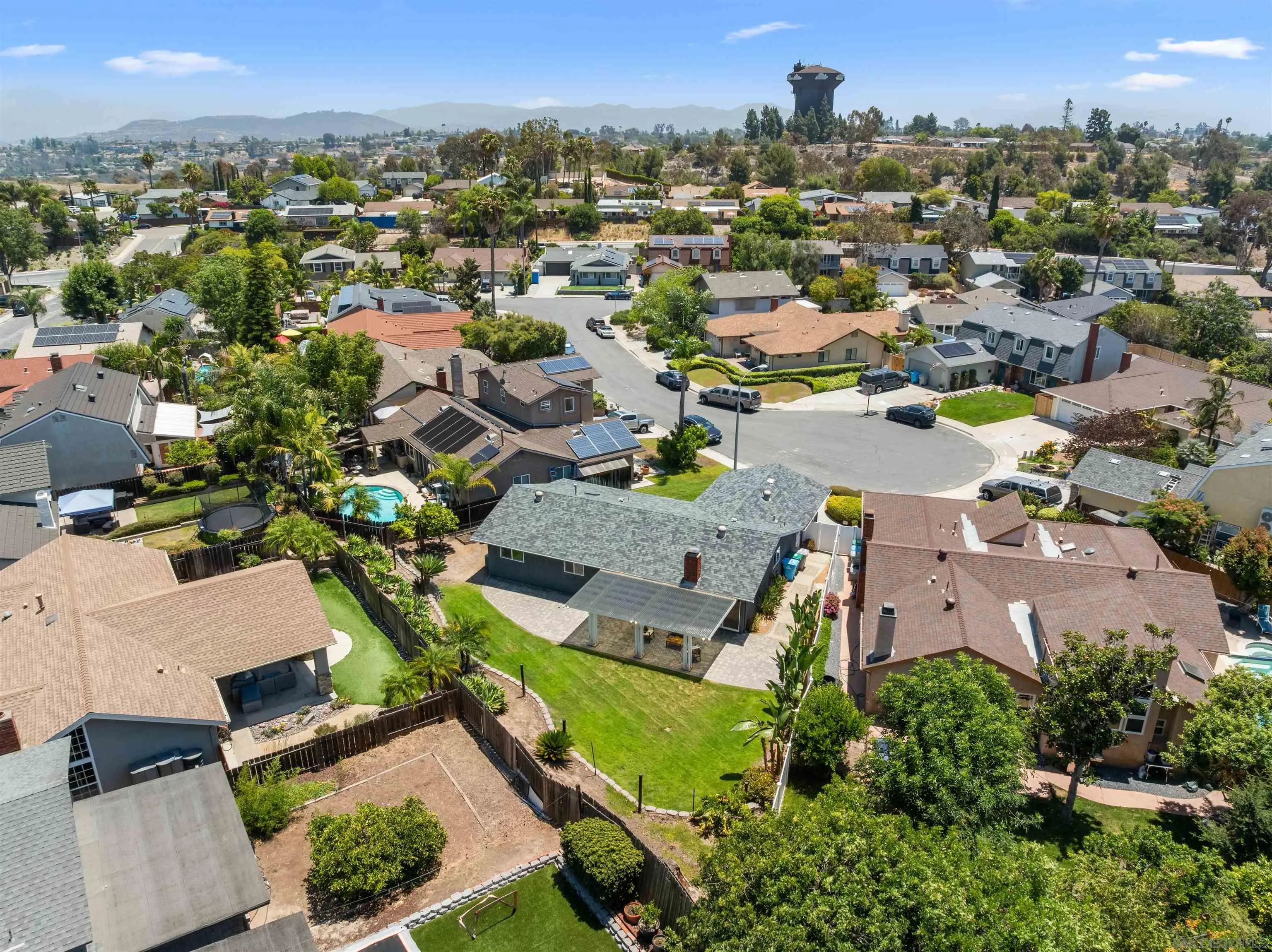 https://cdn.realtyfeed.com/cdn/127/260014779/784a26c997b38018c41af8c3fe086774.webp