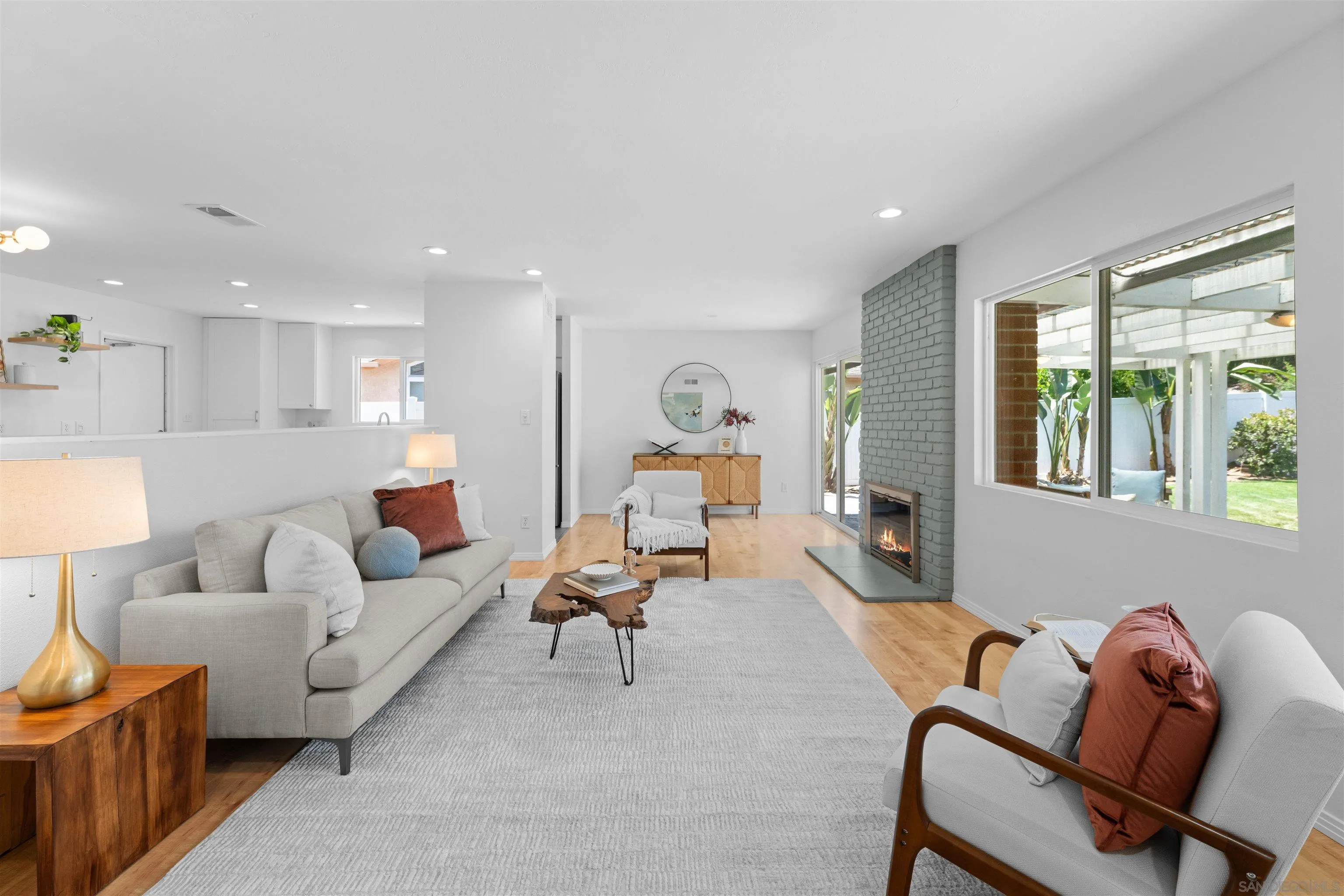 https://cdn.realtyfeed.com/cdn/127/260014779/898ebab0e4b71c7b2023df07ab83aeb1.webp