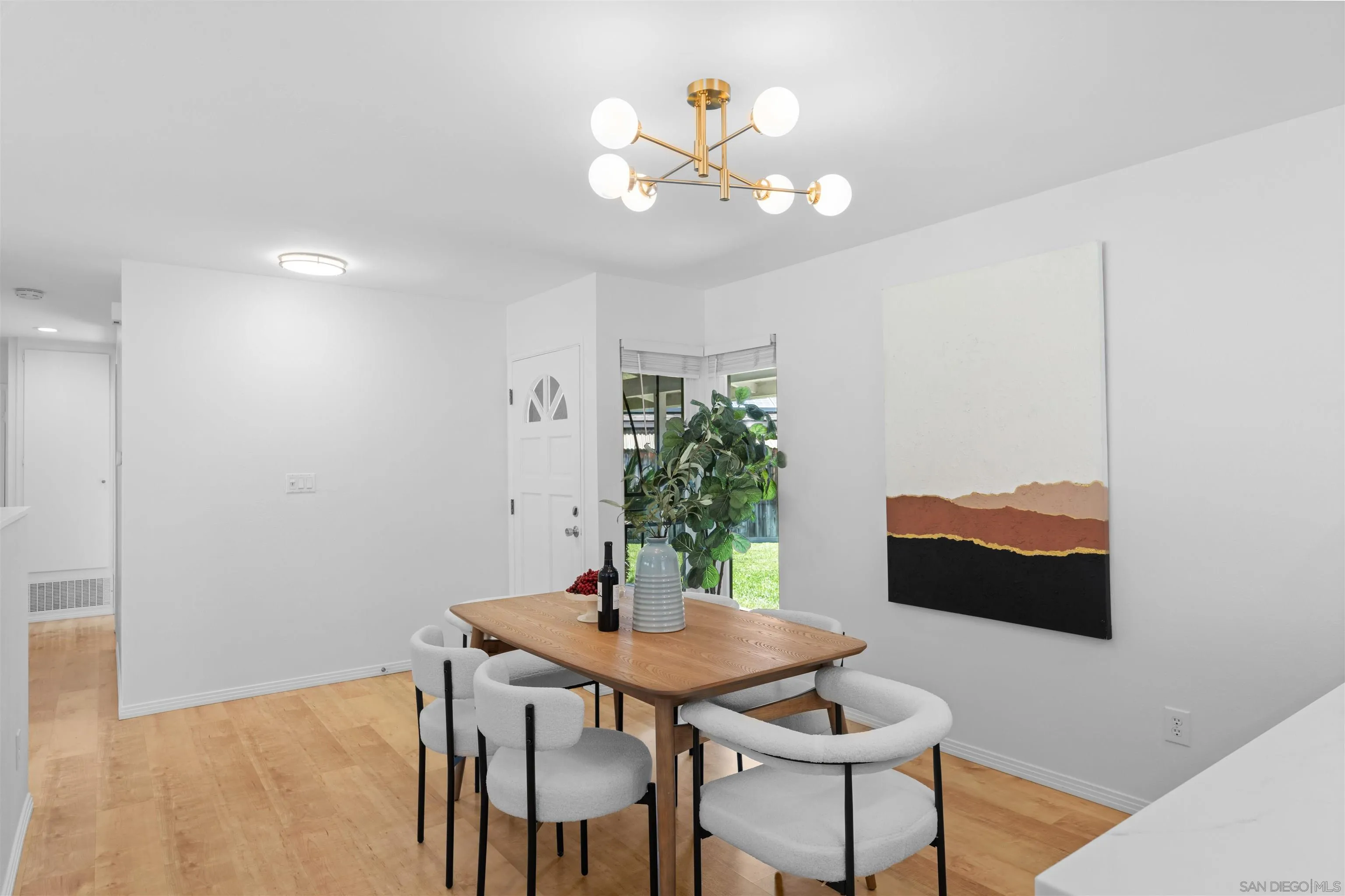 https://cdn.realtyfeed.com/cdn/127/260014779/acec5a90df79ecebdc2cc3ebe49470f1.webp