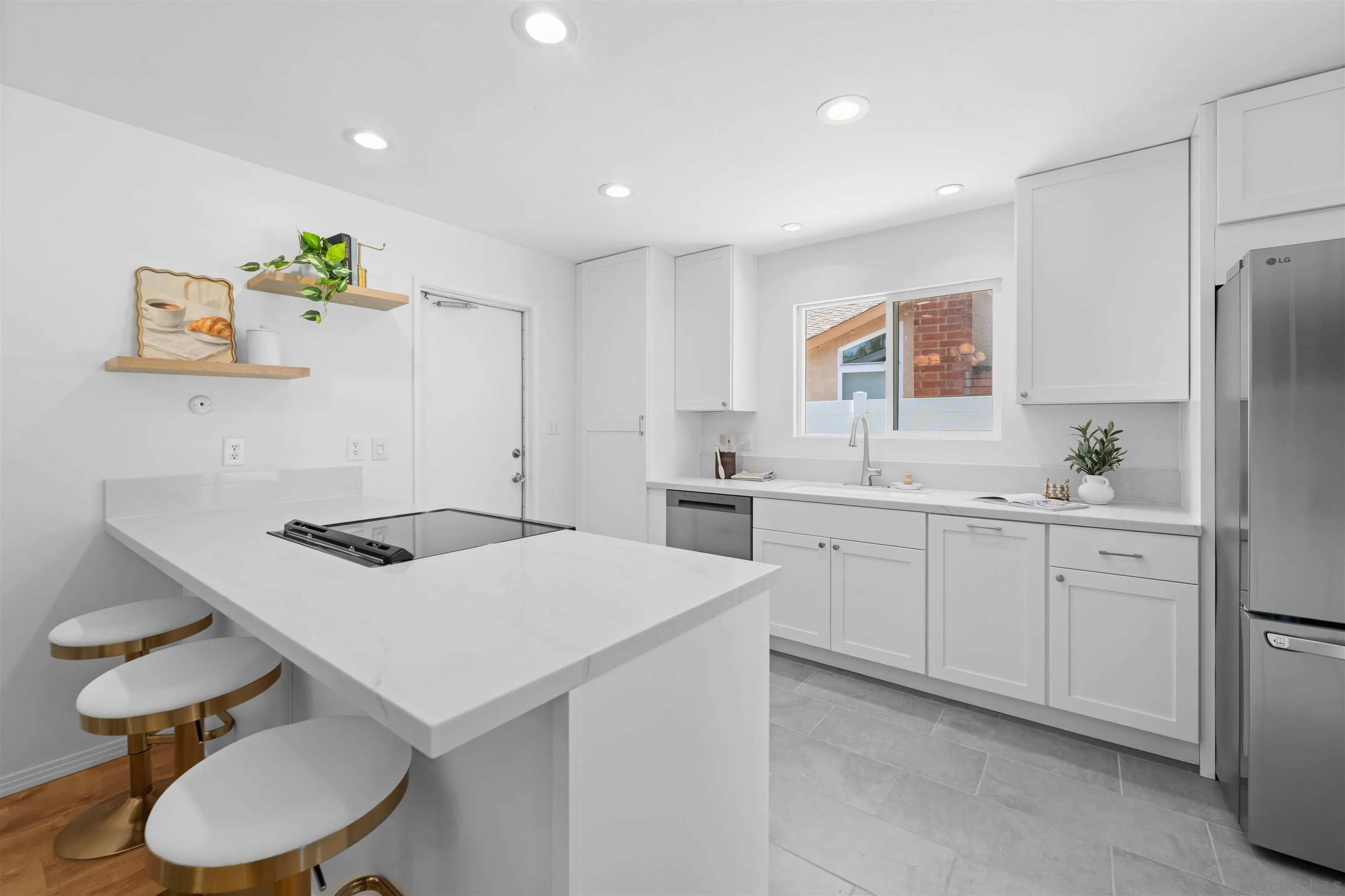 https://cdn.realtyfeed.com/cdn/127/260014779/c5004903e7a024873bbead573111d28c.webp