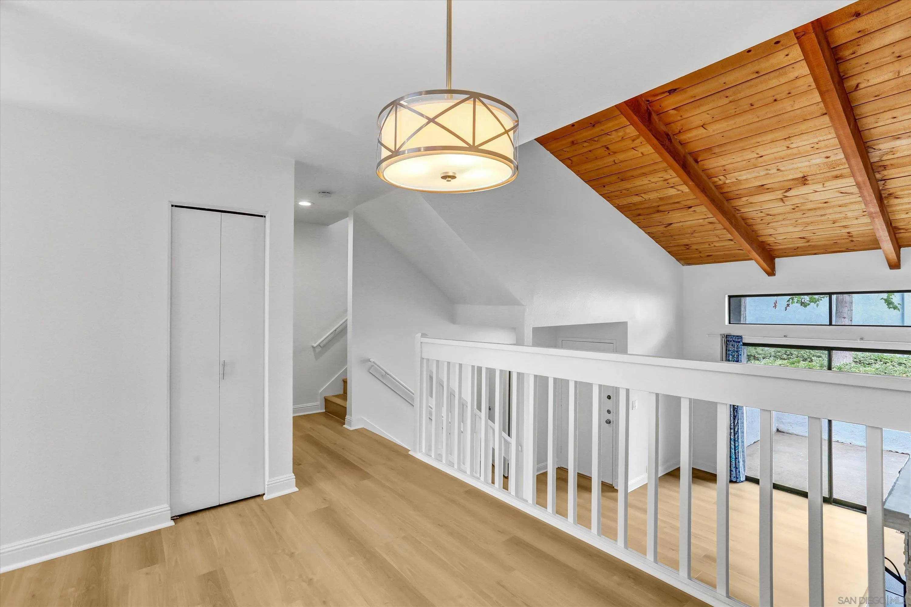https://cdn.realtyfeed.com/cdn/127/260014789/a22df663e426861f93c04af43020dc2d.webp