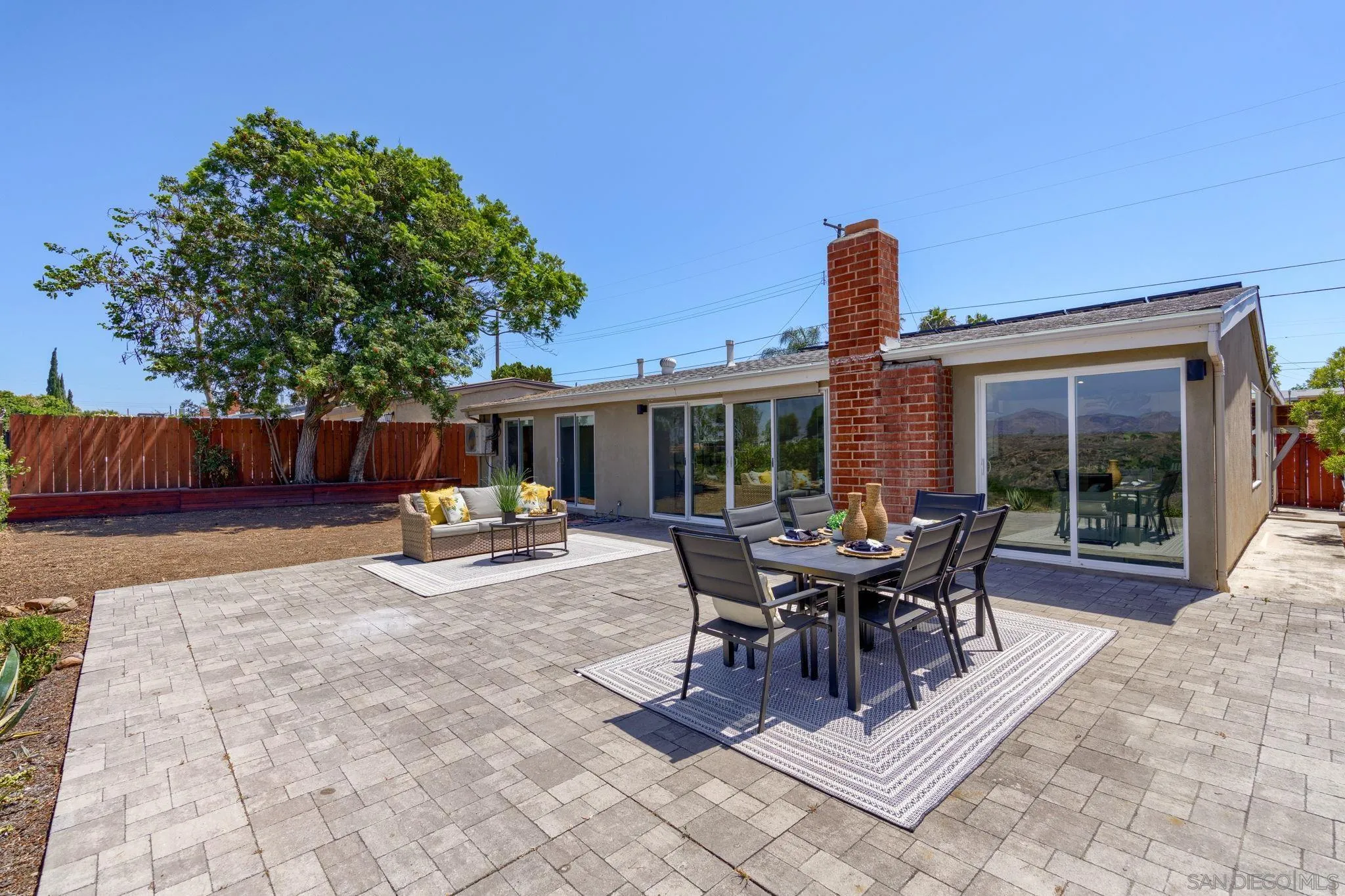 https://cdn.realtyfeed.com/cdn/127/260014794/47bcc4fb1e4317d71bb880caf3b73ebf.webp