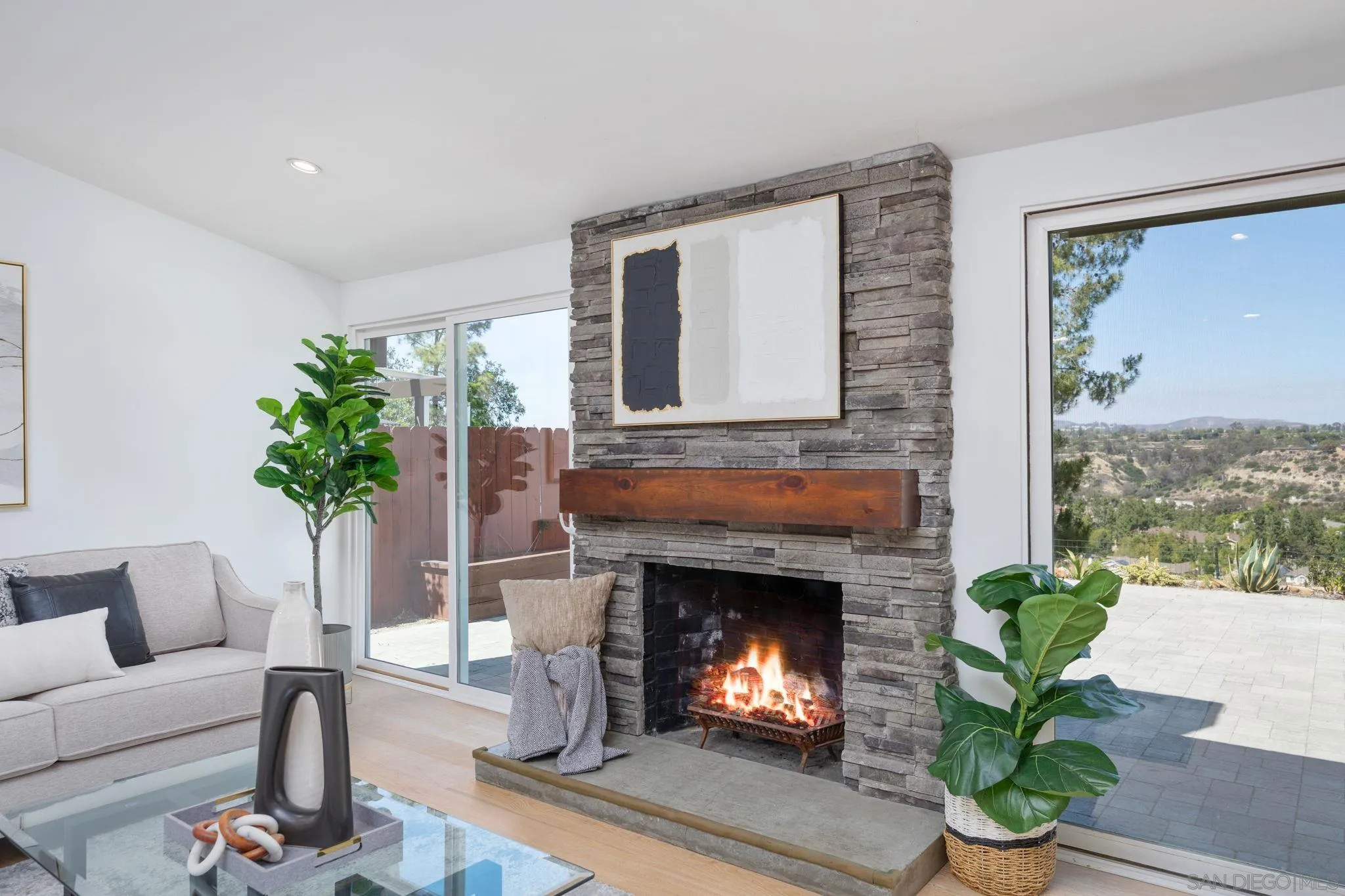 https://cdn.realtyfeed.com/cdn/127/260014794/606a2f2584f249fb40800c7a6bf75eb9.webp