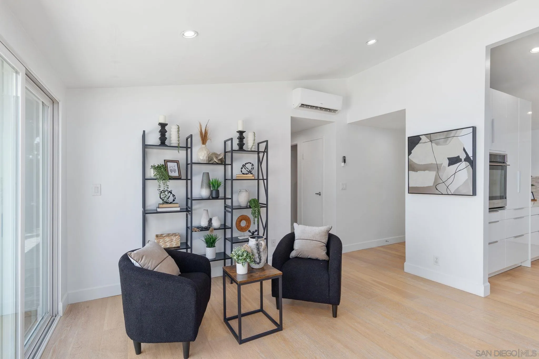 https://cdn.realtyfeed.com/cdn/127/260014794/71a627985446256183f98499b4cc74df.webp
