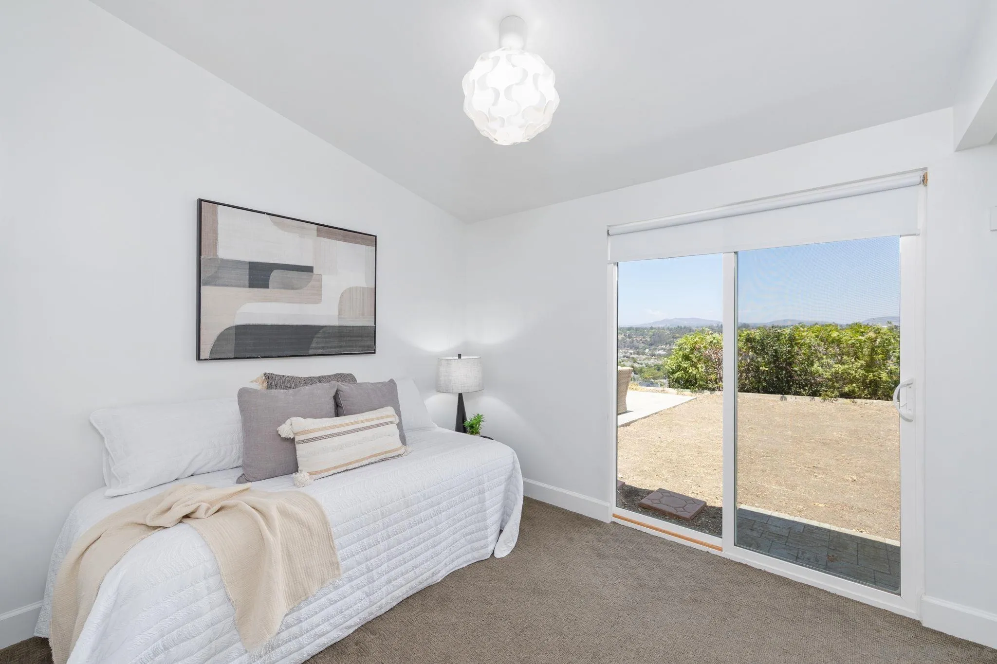 https://cdn.realtyfeed.com/cdn/127/260014794/814716d6e62c340234e27e097a2582c3.webp
