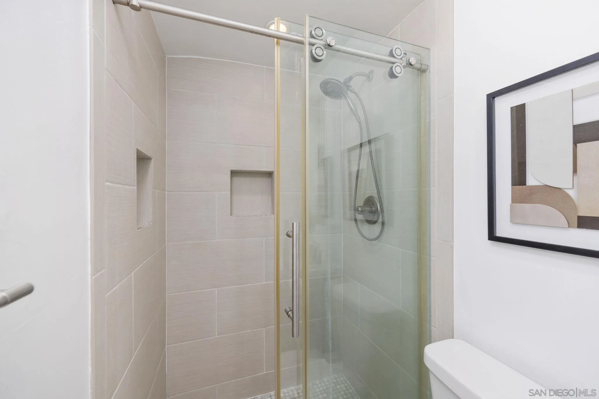 https://cdn.realtyfeed.com/cdn/127/260014794/83236d049ff7b8ce968a56ea6802c162.webp