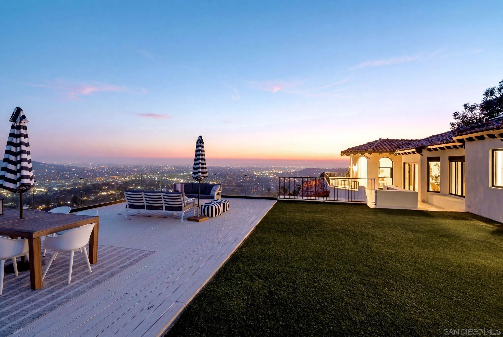 https://cdn.realtyfeed.com/cdn/127/260014796/140030e4b5e318686f16f2759d3062b8.webp