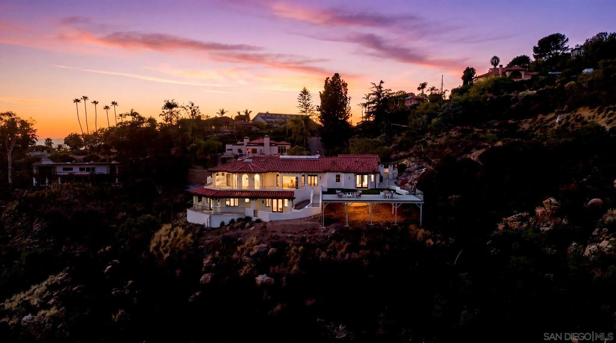 https://cdn.realtyfeed.com/cdn/127/260014796/48edfddf3970e71193ce441d3c6f7042.webp