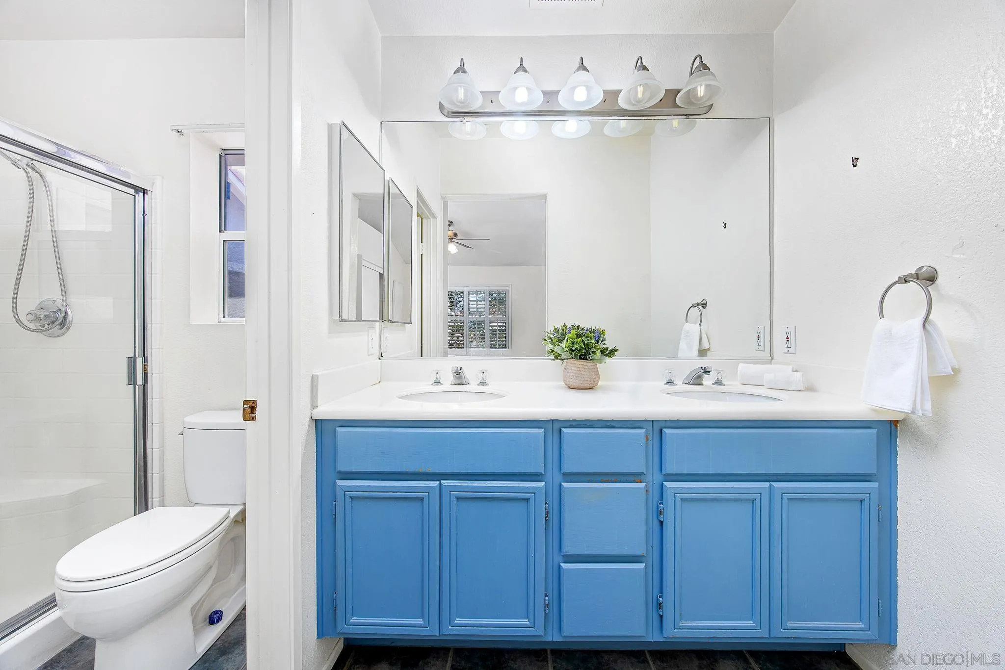 https://cdn.realtyfeed.com/cdn/127/260014799/739e1600254383d579c12d5ee00201d1.webp