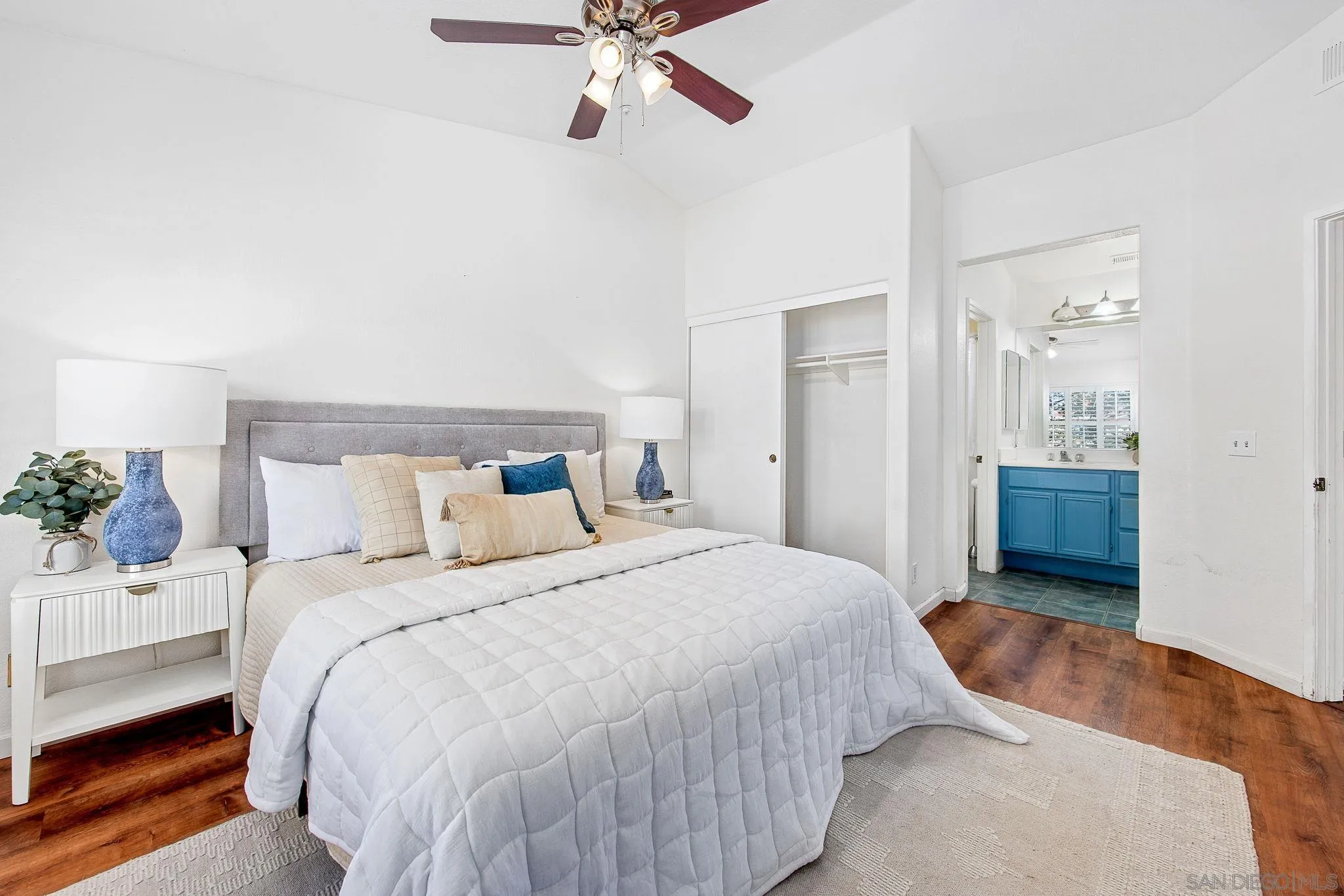 https://cdn.realtyfeed.com/cdn/127/260014799/7e7d5e849f8e7c2b519933181e1b2925.webp