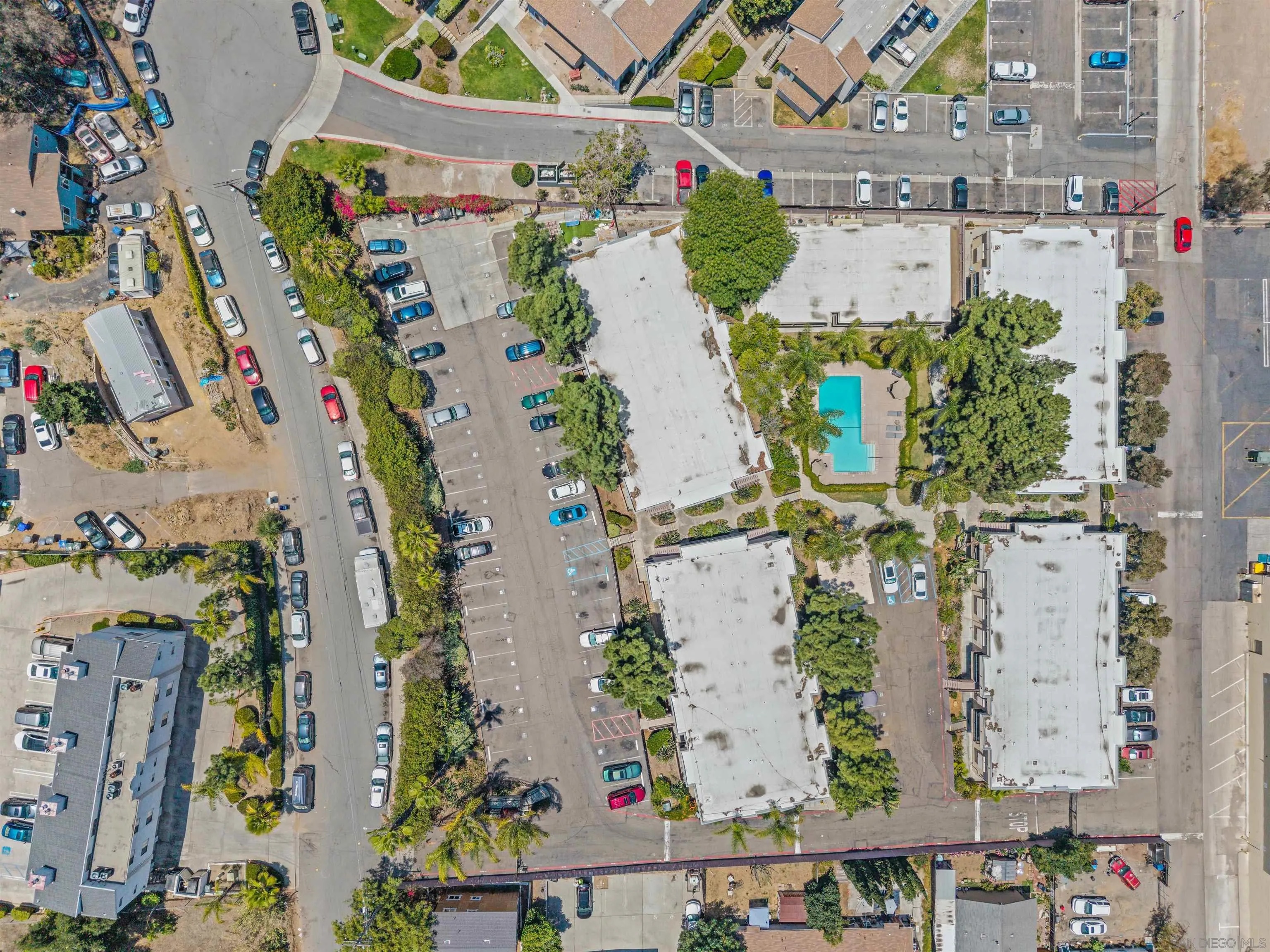 https://cdn.realtyfeed.com/cdn/127/260014800/34dbca61650631d6ba26a9b63cba5bcb.webp