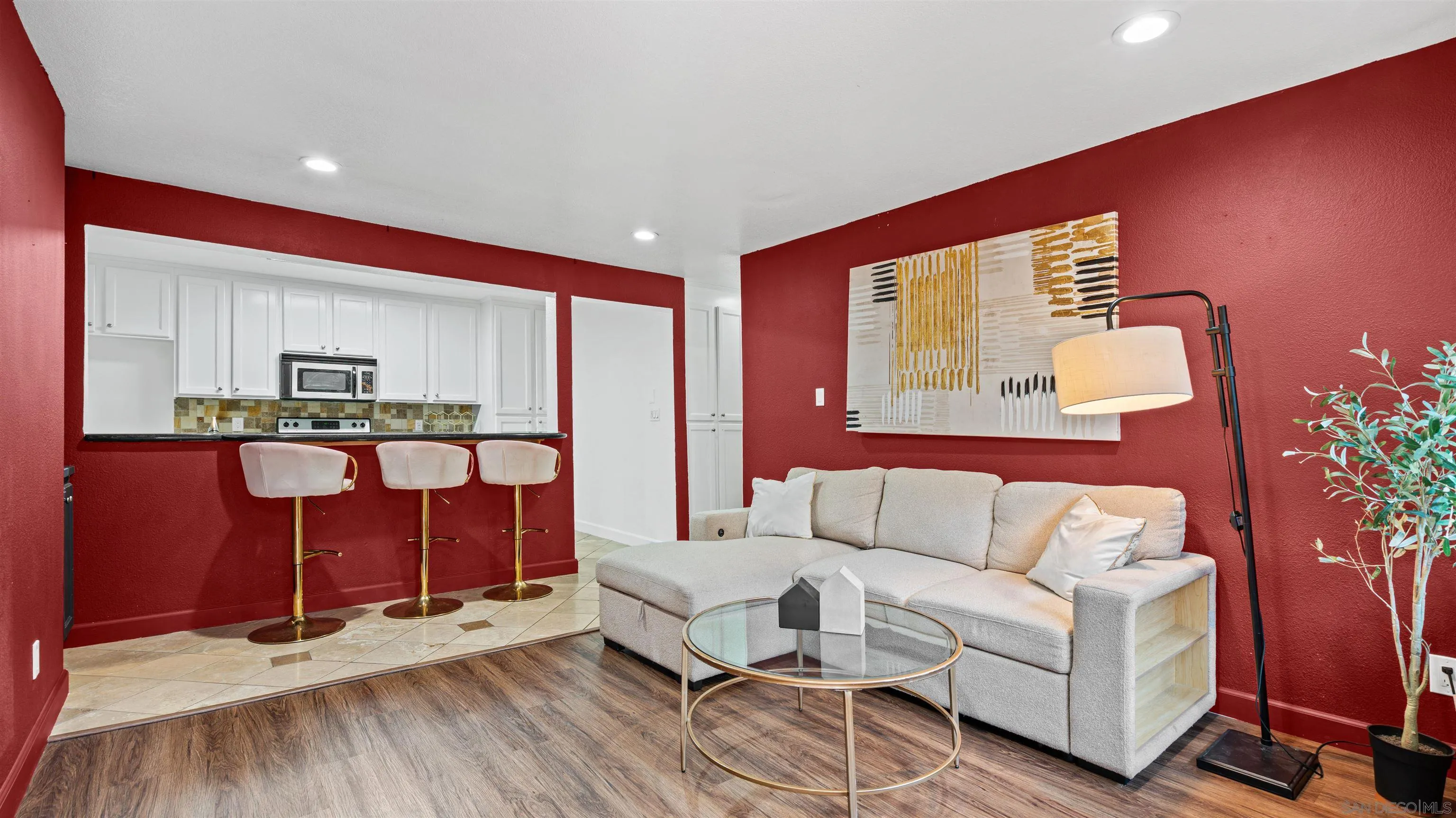 https://cdn.realtyfeed.com/cdn/127/260014800/4d2414d1e77a8dea4053cec7bf90e2af.webp