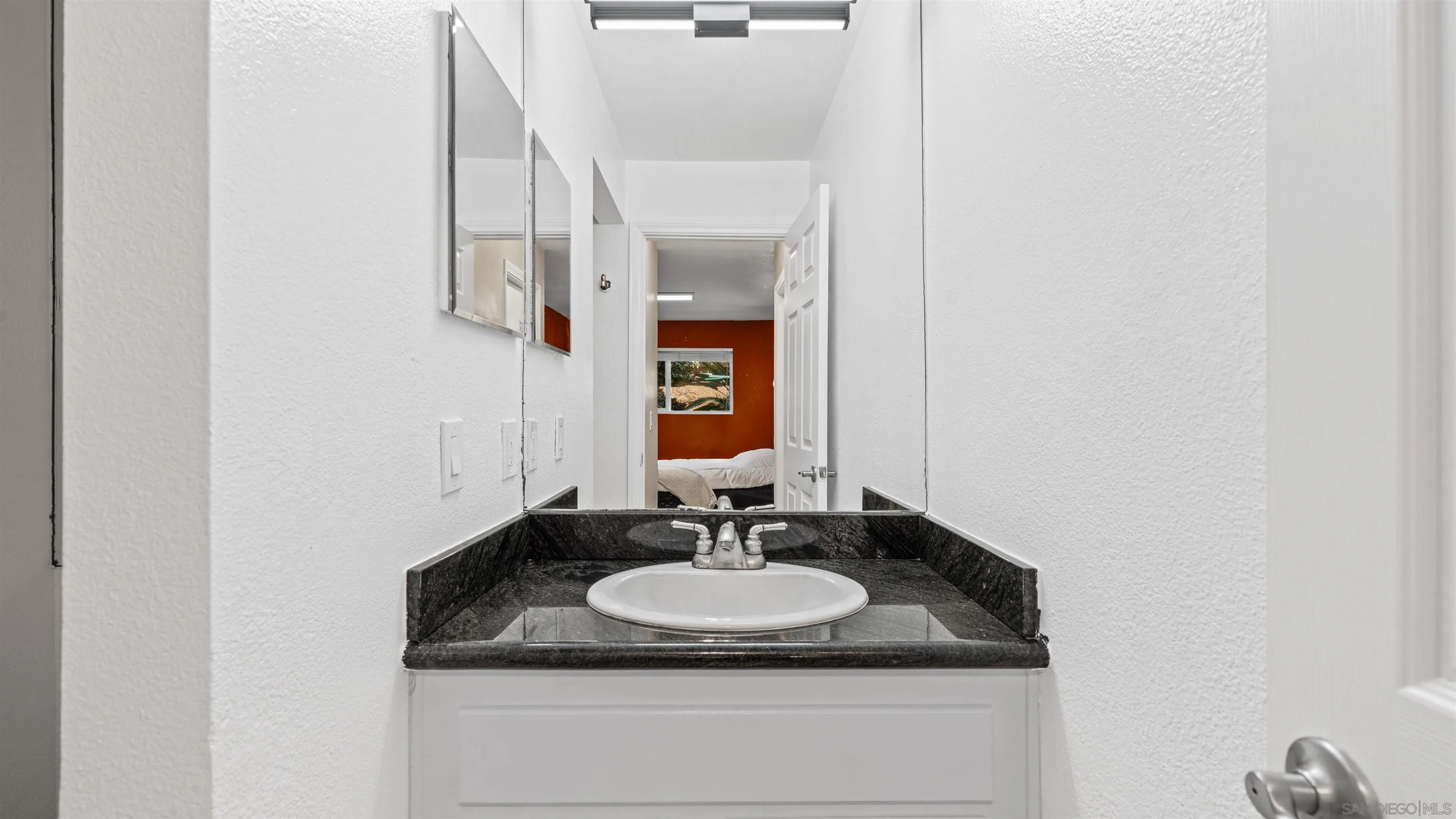 https://cdn.realtyfeed.com/cdn/127/260014800/5a6223f75519b0daef5afb374b364a2d.webp