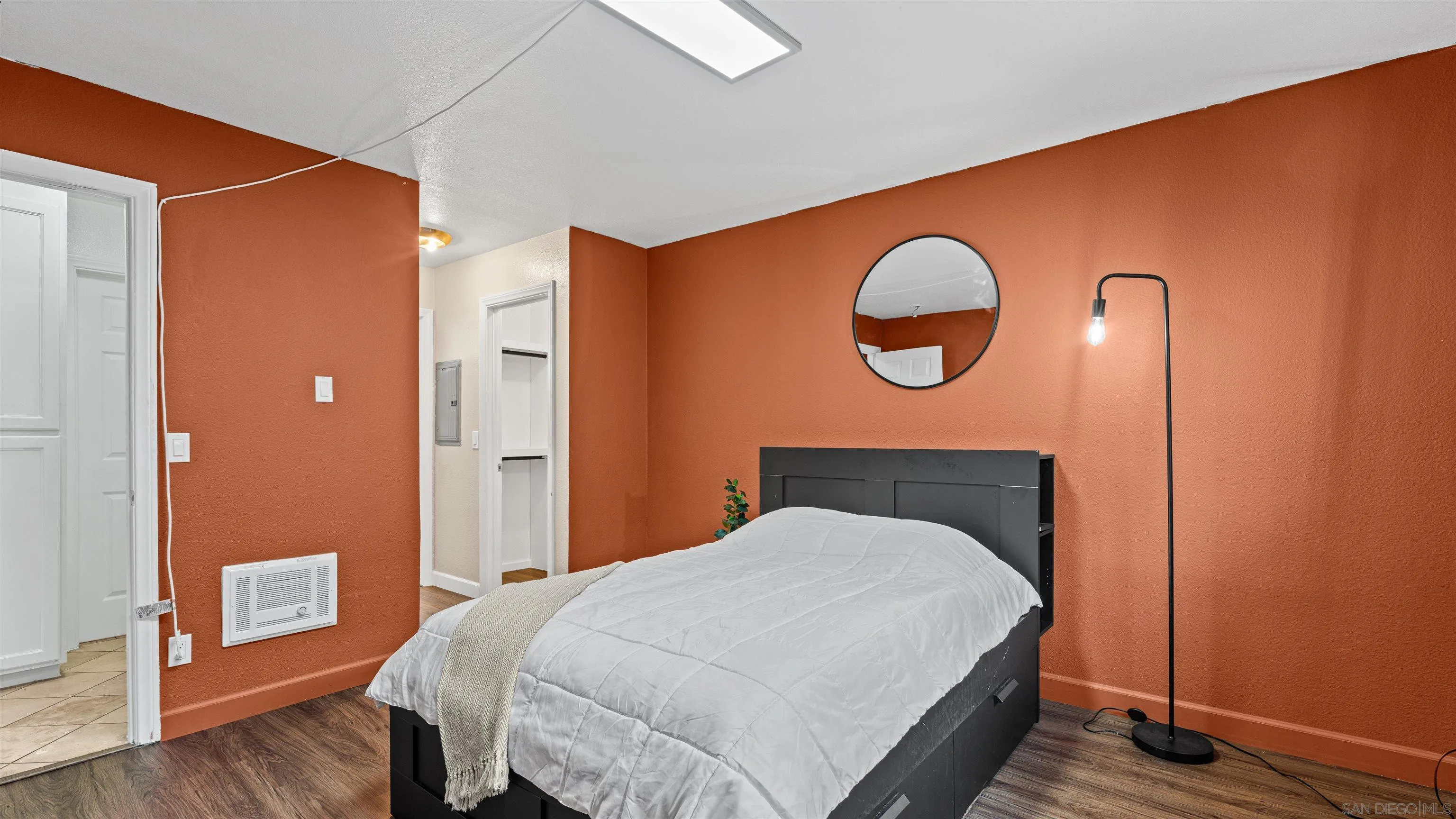 https://cdn.realtyfeed.com/cdn/127/260014800/fe3f6ad8d168a7a0309e2cf63fd624c0.webp