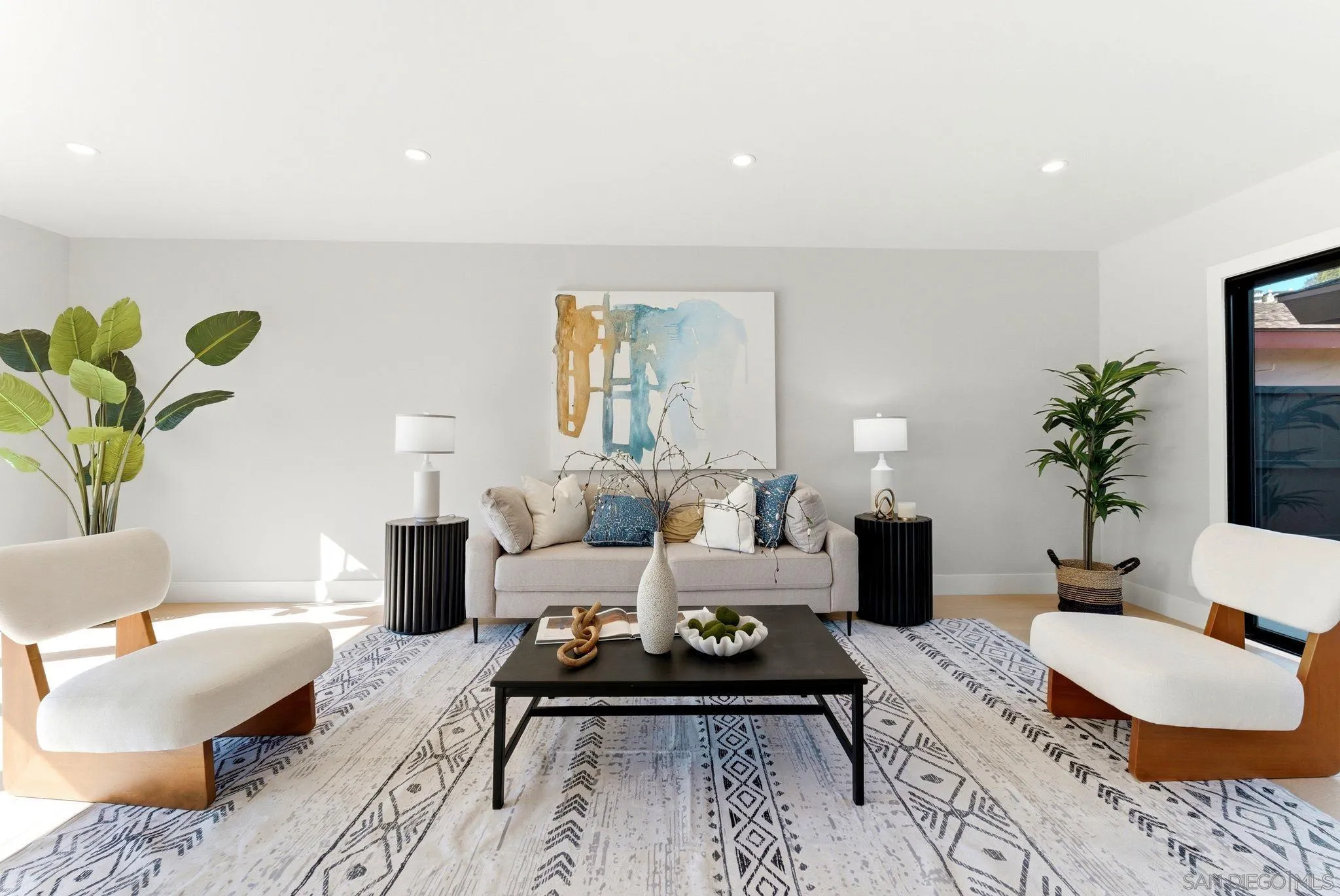 https://cdn.realtyfeed.com/cdn/127/260014801/05f02fd598142d3a3c71f57c09b6e65c.webp