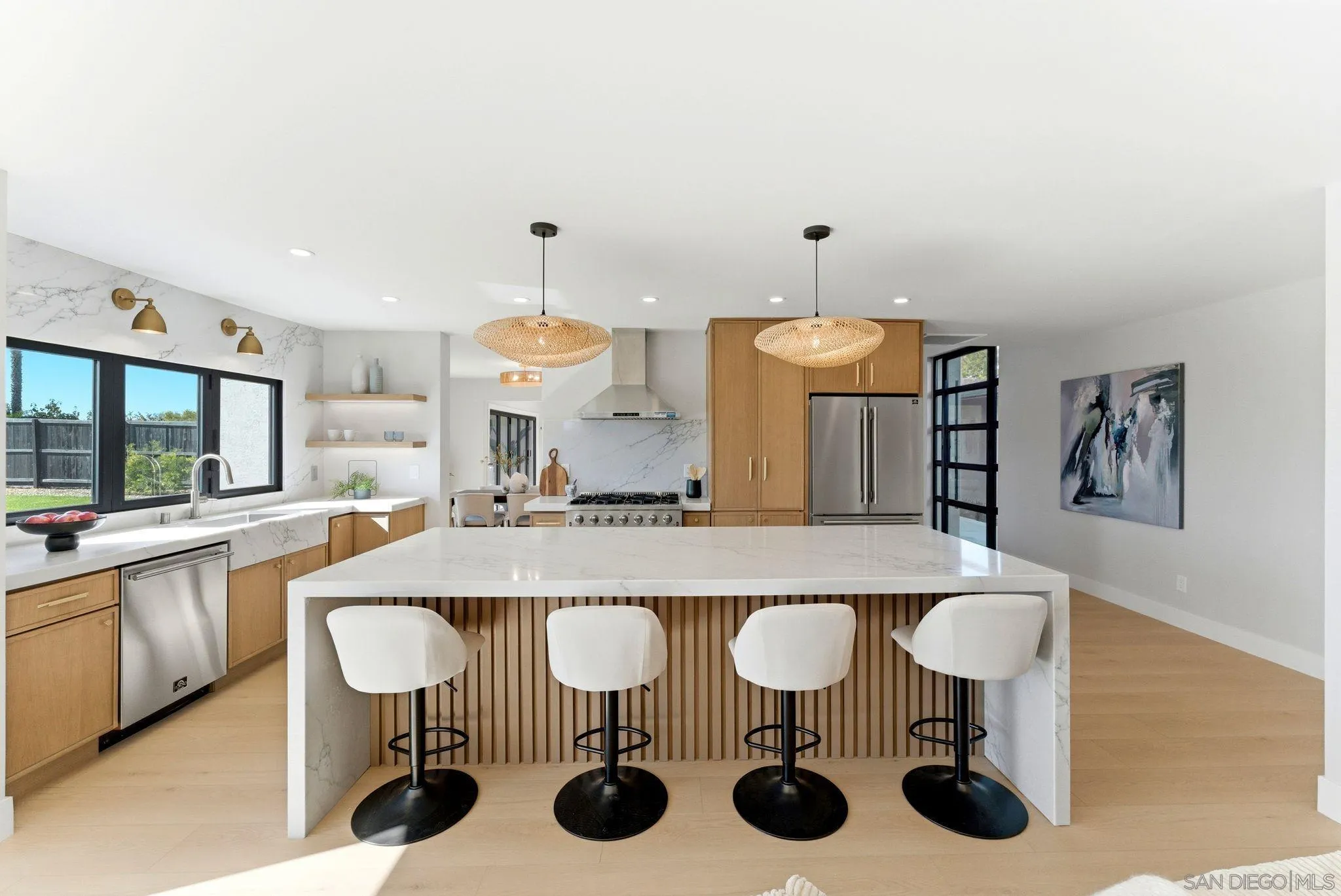 https://cdn.realtyfeed.com/cdn/127/260014801/25b29714bc5c1eedb651f168bb300472.webp