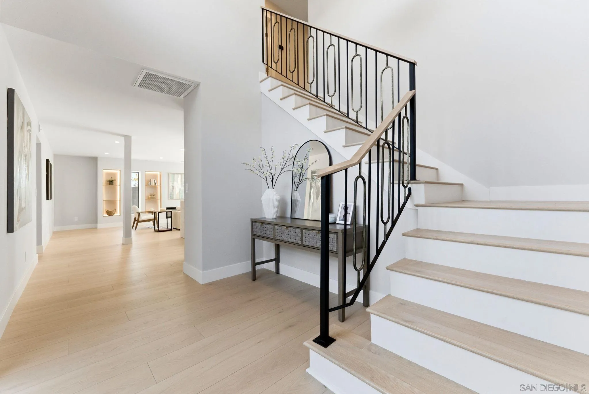 https://cdn.realtyfeed.com/cdn/127/260014801/97d713c65a681d16f8349e4e05a6b79a.webp