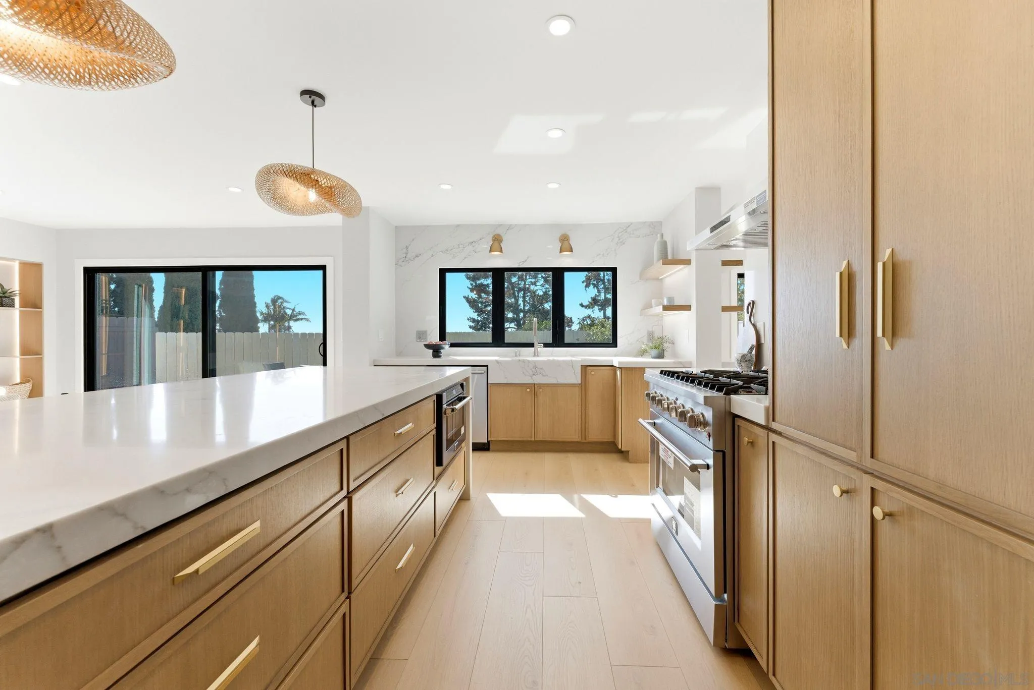 https://cdn.realtyfeed.com/cdn/127/260014801/9b240045f2109c2ac6cefc23637e45cf.webp