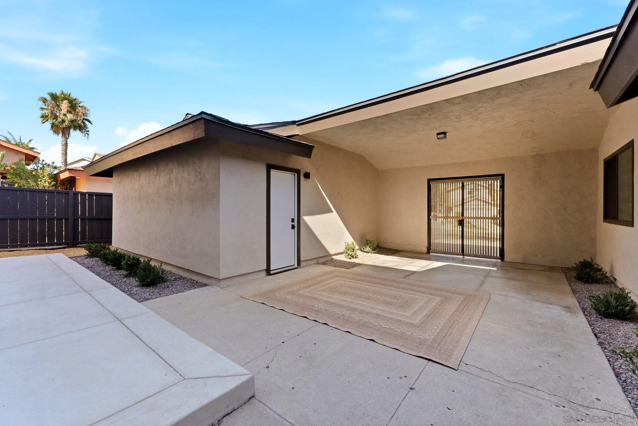 https://cdn.realtyfeed.com/cdn/127/260014801/a6b282e0c30bb05e0fa0ea205944f4a1.webp