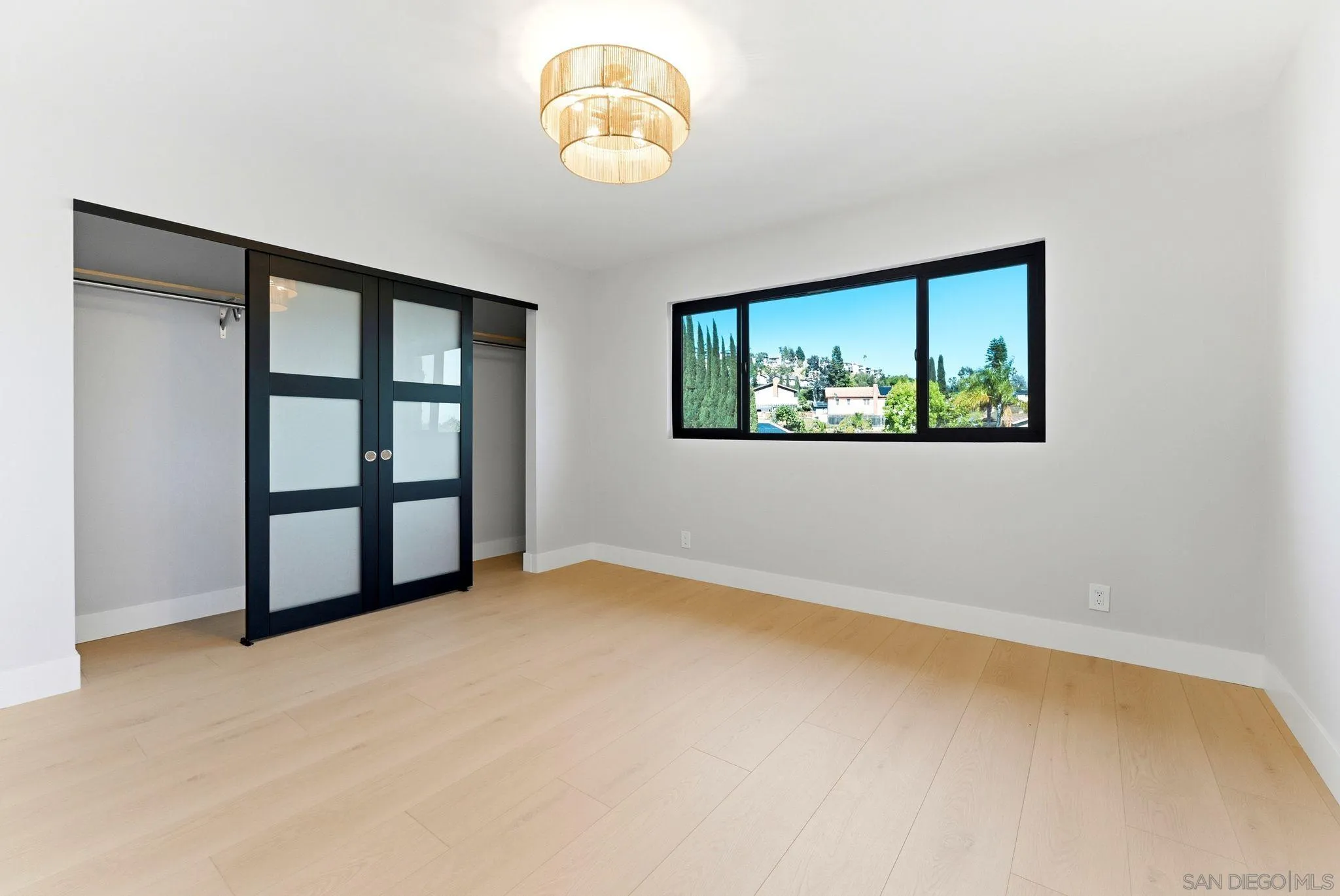 https://cdn.realtyfeed.com/cdn/127/260014801/e464c1155ceb9d1016e85490b2e326cd.webp