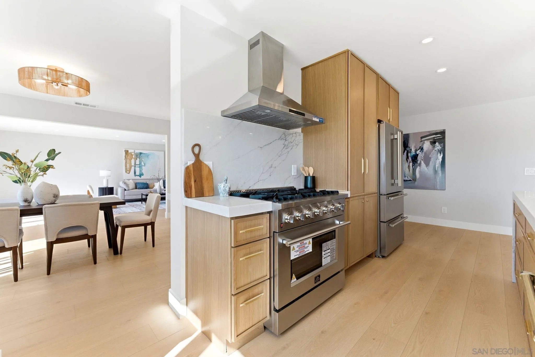 https://cdn.realtyfeed.com/cdn/127/260014801/ecb874519a142d76039c4e74fb41c4c6.webp
