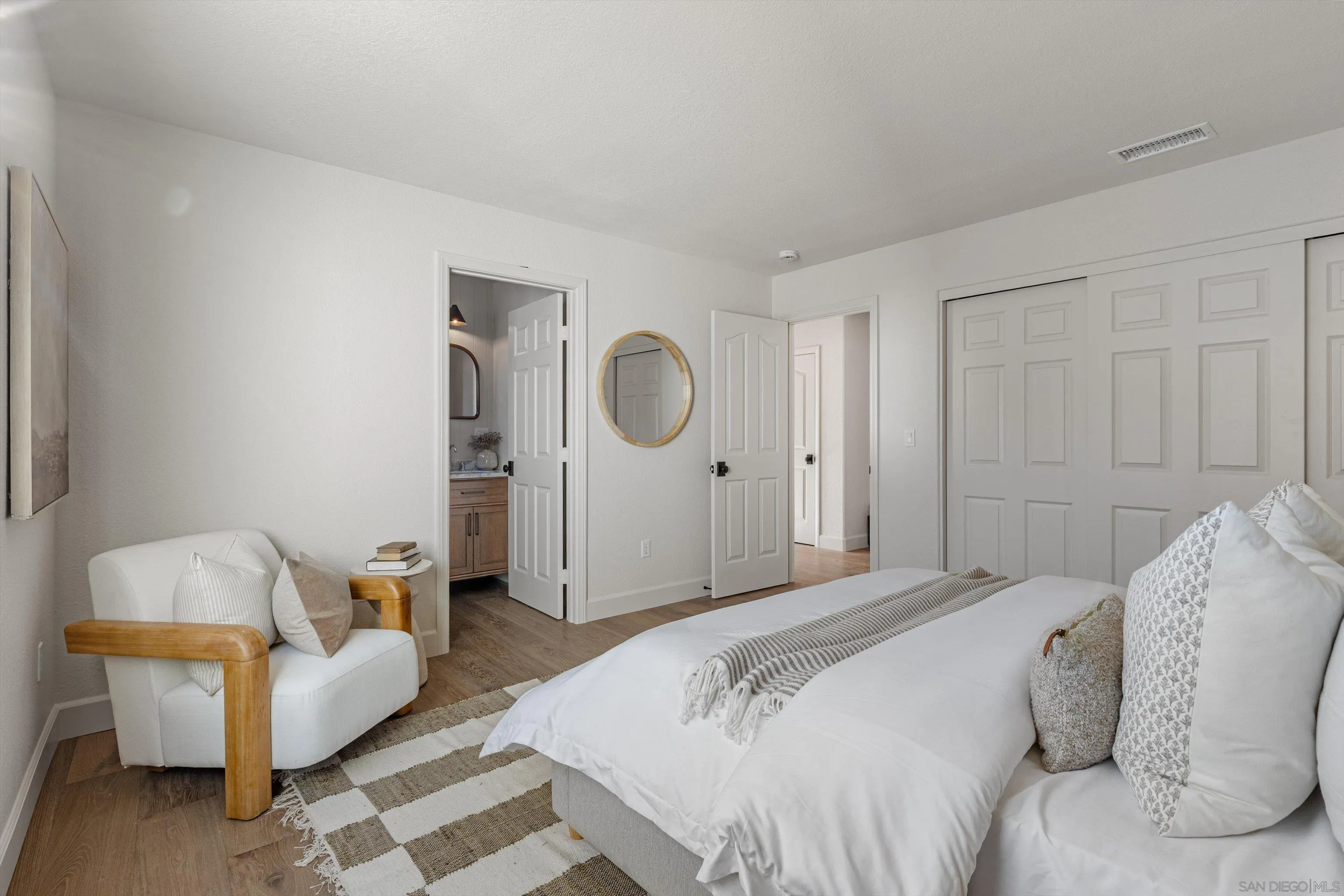 https://cdn.realtyfeed.com/cdn/127/260014803/3dbe353caa1fa506d390419c9a3d3768.webp