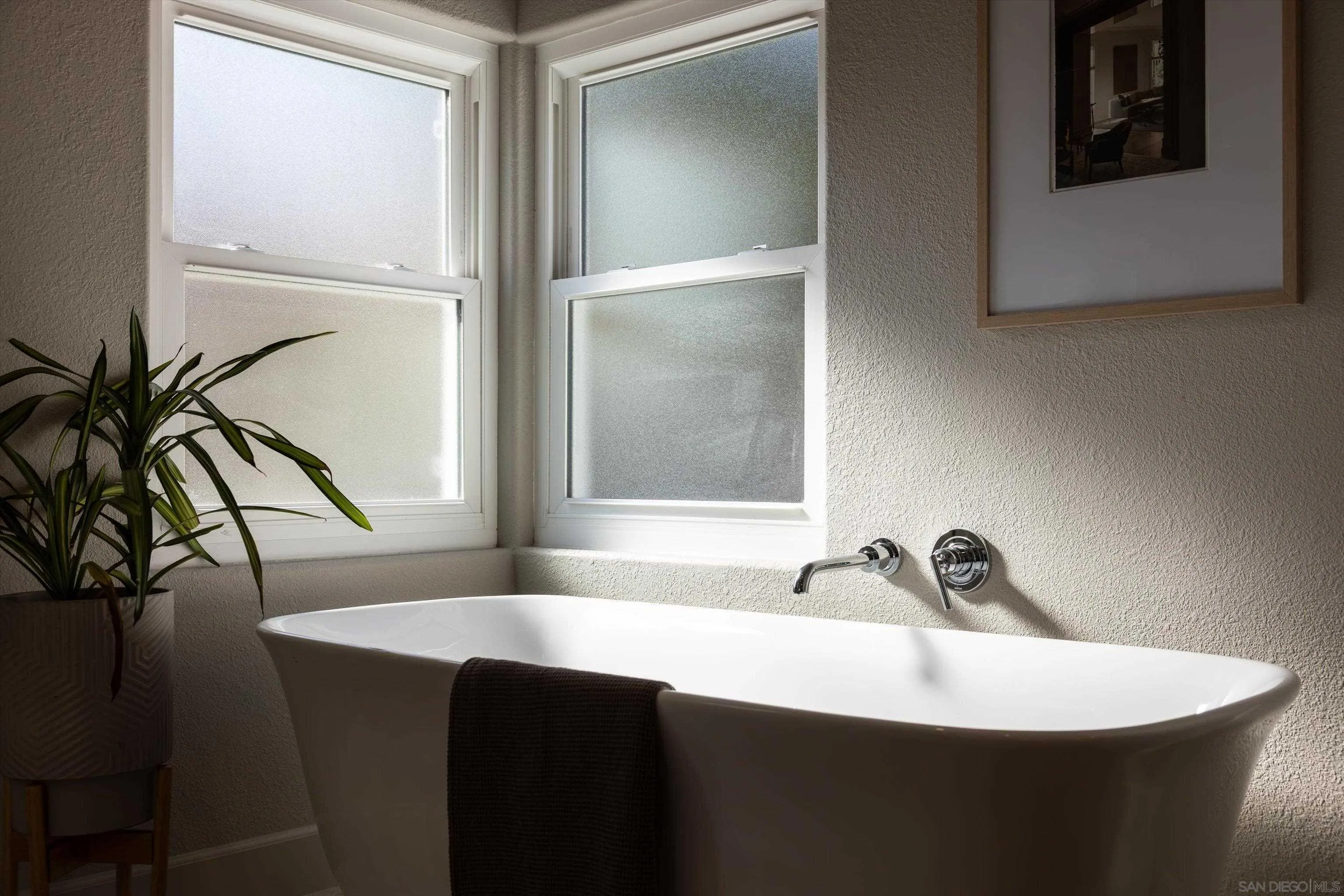 https://cdn.realtyfeed.com/cdn/127/260014803/5aff868e9c00e2adbe99298e6ce2f9e3.webp