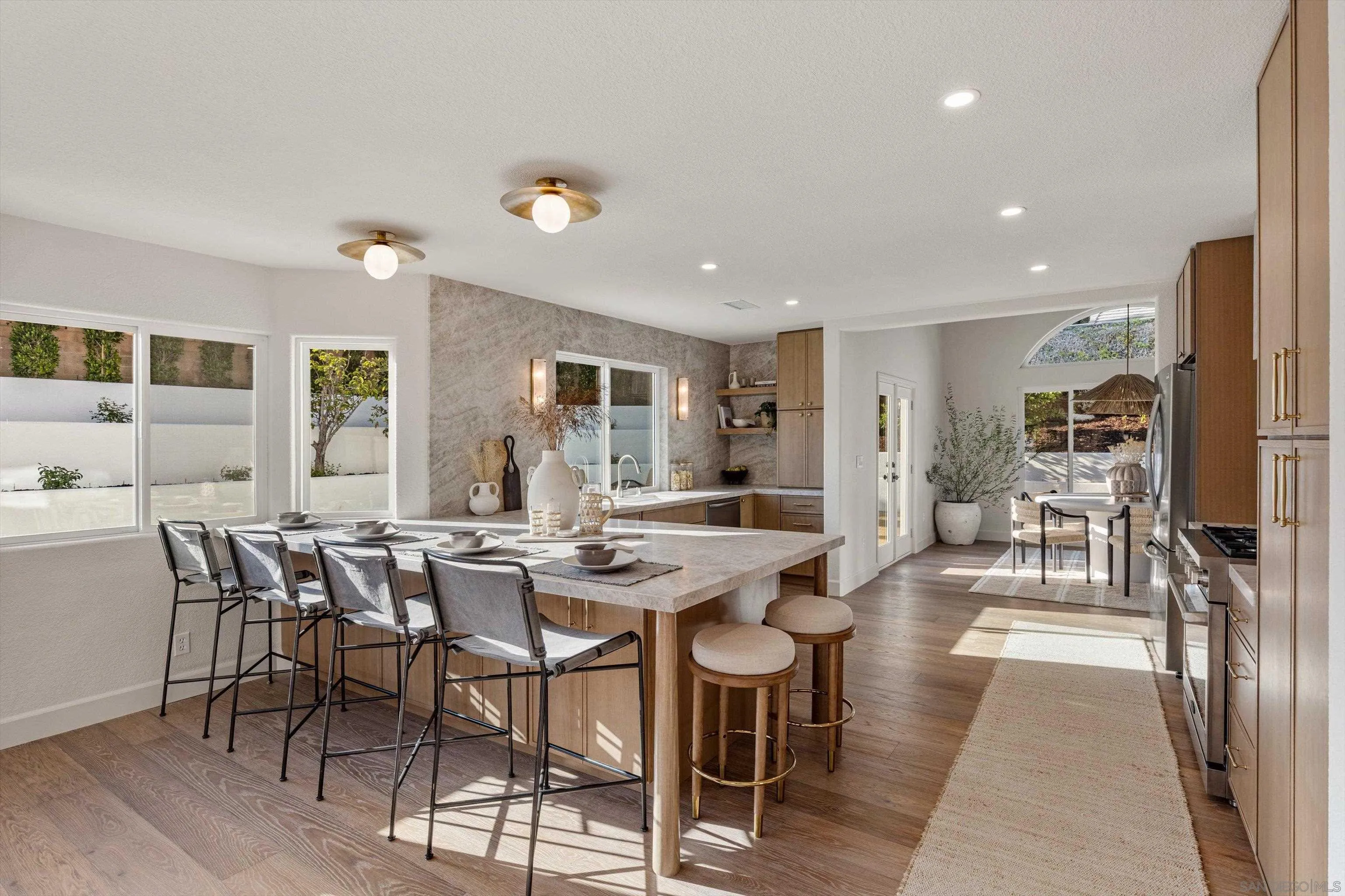 https://cdn.realtyfeed.com/cdn/127/260014803/9866c0ed2971ca232825d857a4ad816a.webp