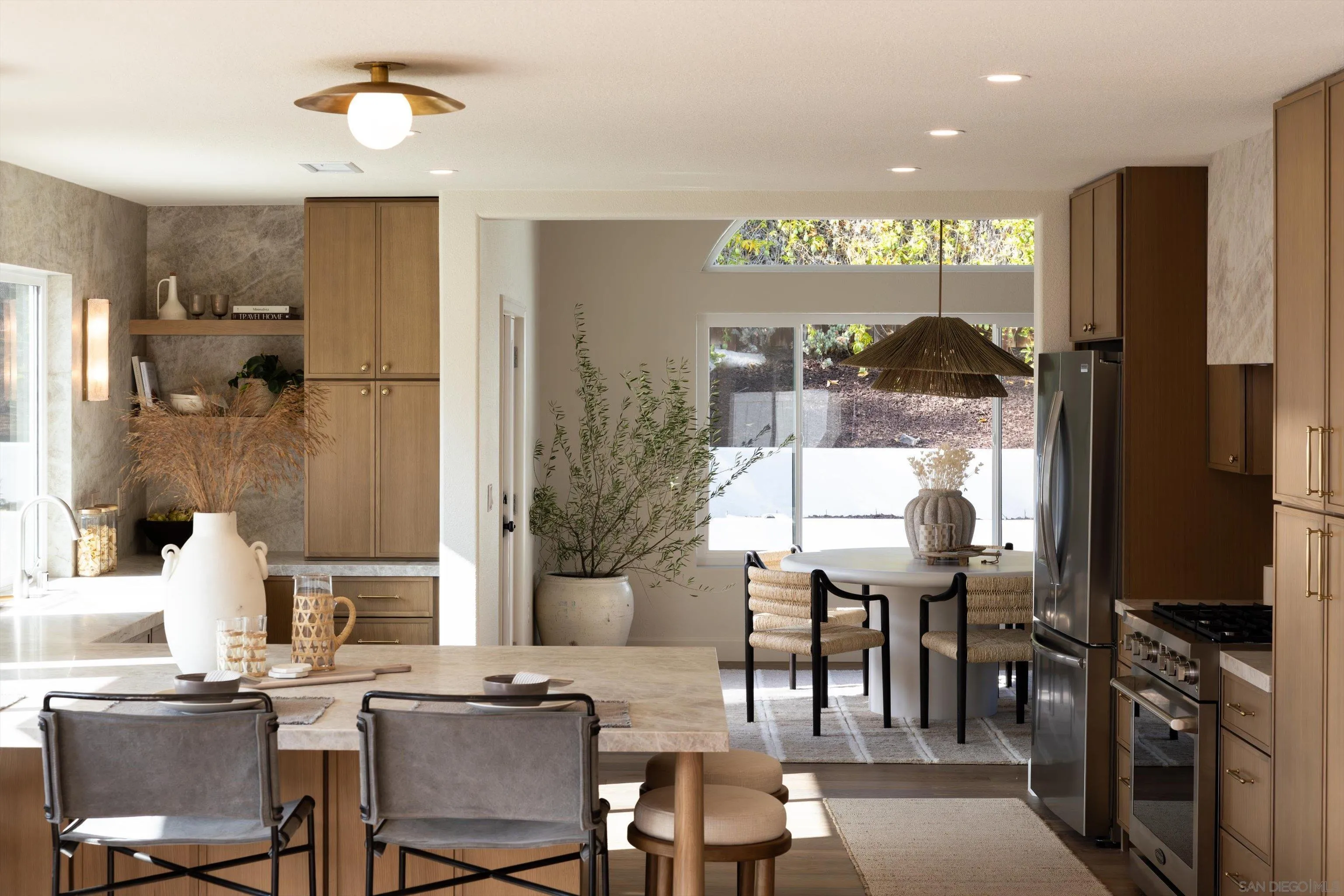 https://cdn.realtyfeed.com/cdn/127/260014803/9cf4e985bd11691e2918080f9532fdbf.webp