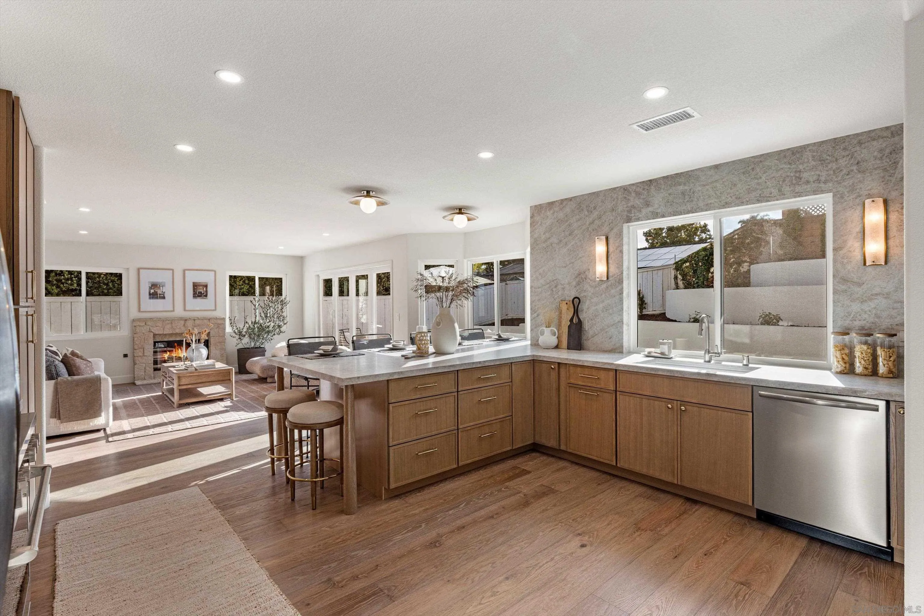 https://cdn.realtyfeed.com/cdn/127/260014803/a18b32fc21c9a68570baab07640a3fd4.webp