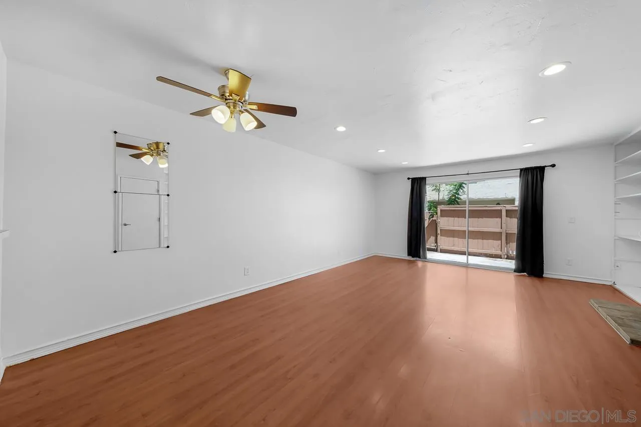 Photo #6: 260014804 Listing: Photo #6