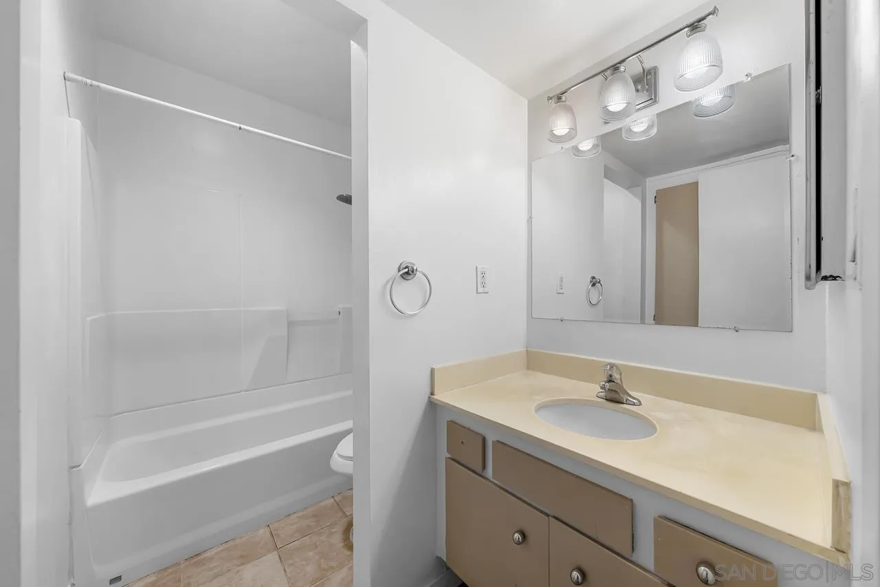 Photo #18: 260014804 Listing: Photo #18