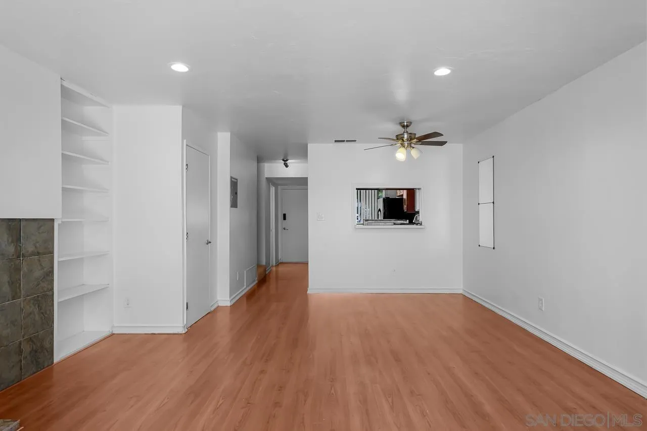 Photo #4: 260014804 Listing: Photo #4
