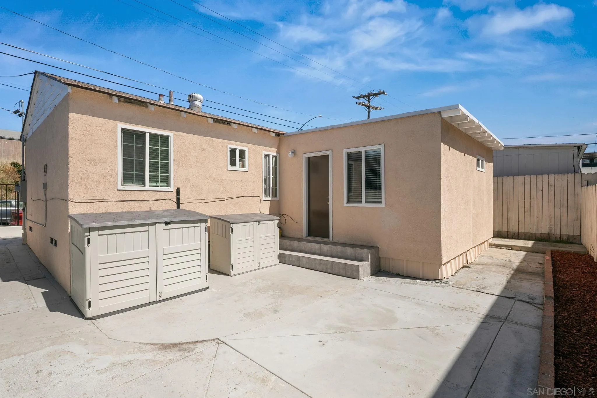 https://cdn.realtyfeed.com/cdn/127/260014805/6b50c687089d689b7b1d12817c6f1801.webp