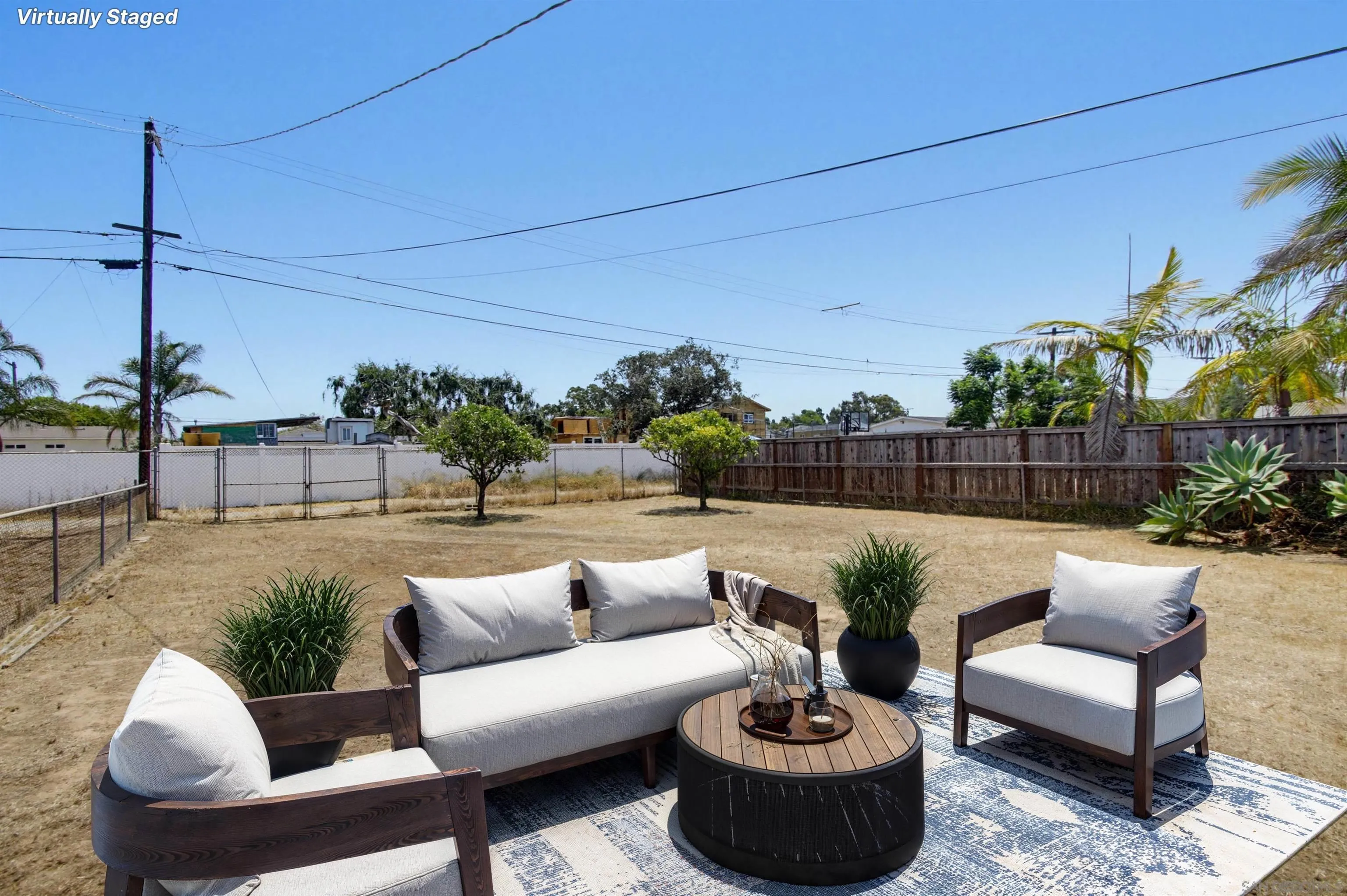 https://cdn.realtyfeed.com/cdn/127/260014806/672869e21e9cdfa809865cef324d81b2.webp