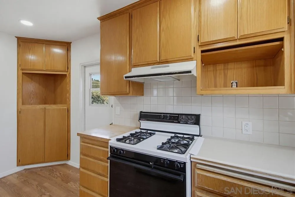 https://cdn.realtyfeed.com/cdn/127/260014806/82f73fe2bea15537d7d6f5ed00a0345b.webp