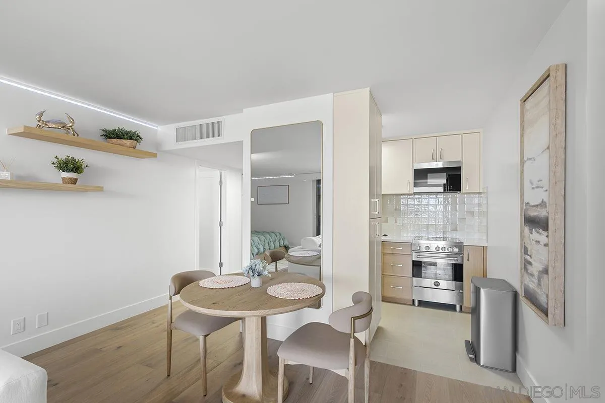 https://cdn.realtyfeed.com/cdn/127/260014807/016df9a1183f39eee0f93928a2b5db35.webp