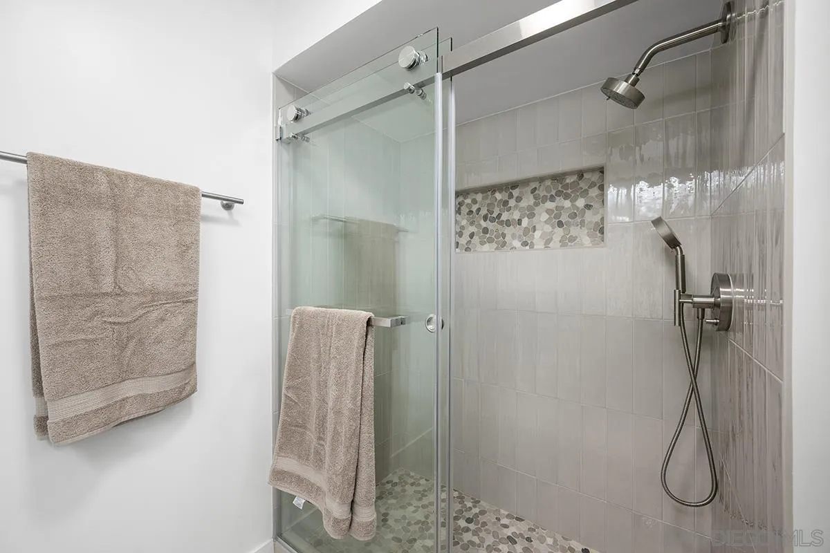 https://cdn.realtyfeed.com/cdn/127/260014807/3acfbdb9627d76efd73f99b73b6a4cfc.webp